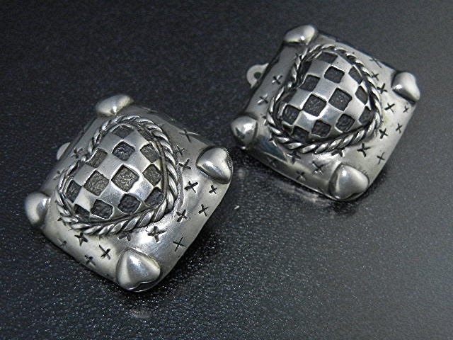 Dian Malouf Texas Sterling Silver Heart Clip Earrings