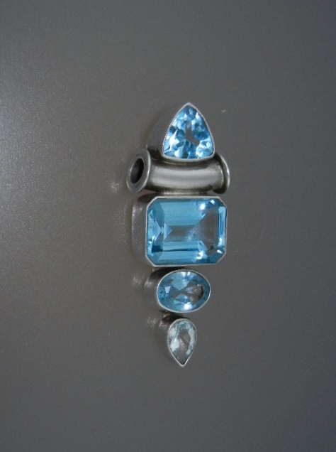 CHARLES ALBERT Blue Topaz Sterling Silver Pendant
