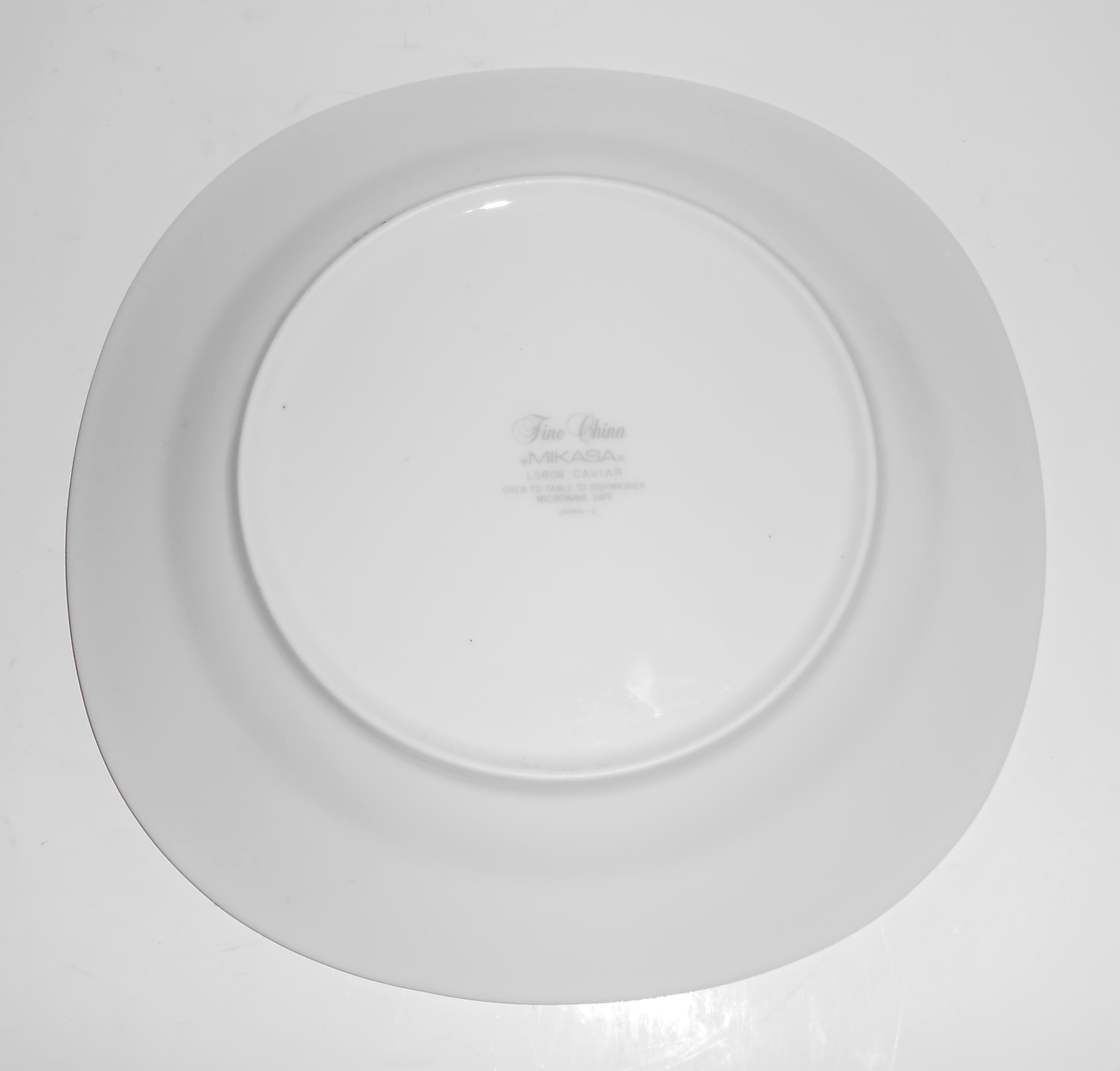 Mikasa Fine China Caviar Salad Plate