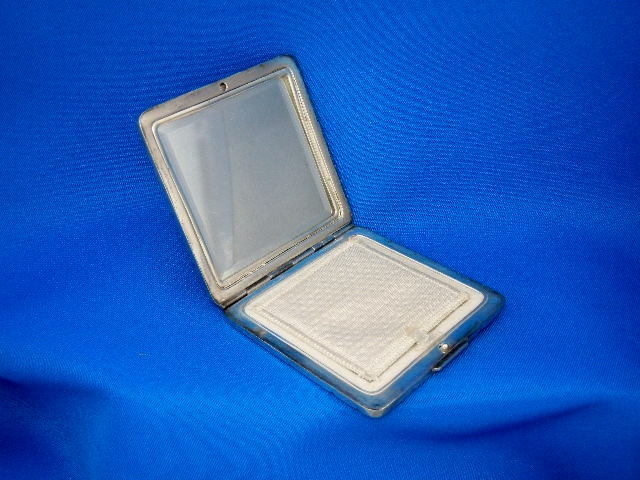 Compact Sterling Silver Zodiac Compact D.K Depose