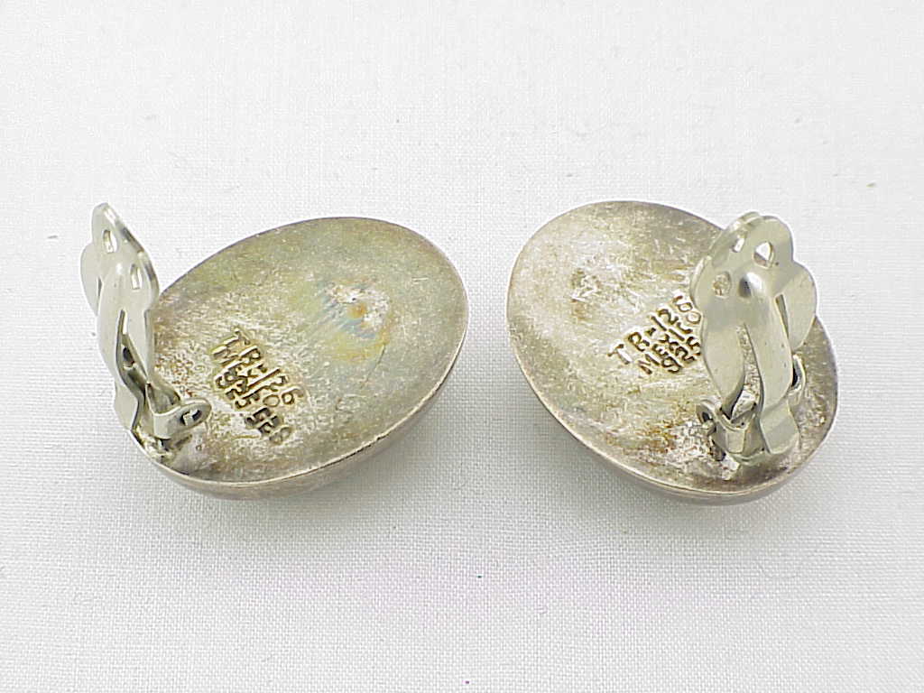 Signed Taxco Mexico Sterling Silver And Malachite Clip Earrings