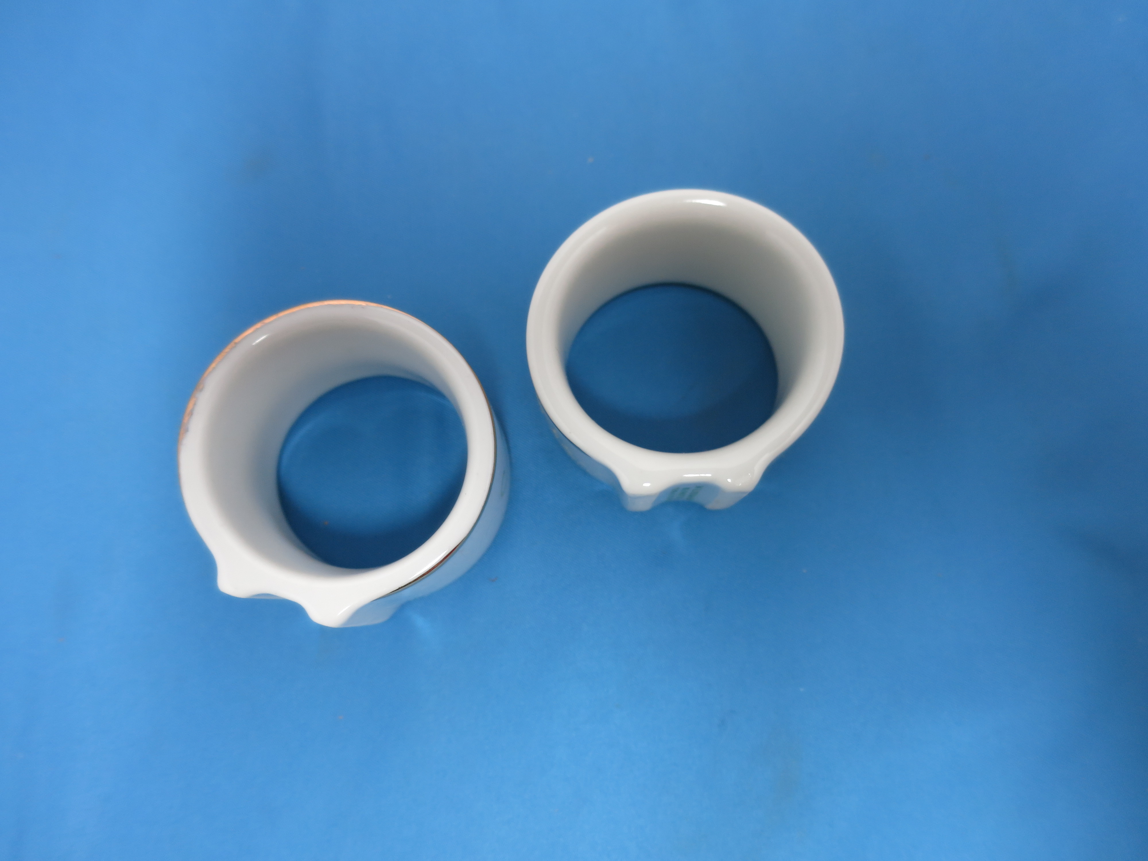 Avon Brazil Porcelain Napkin Rings Strawberry set of 2