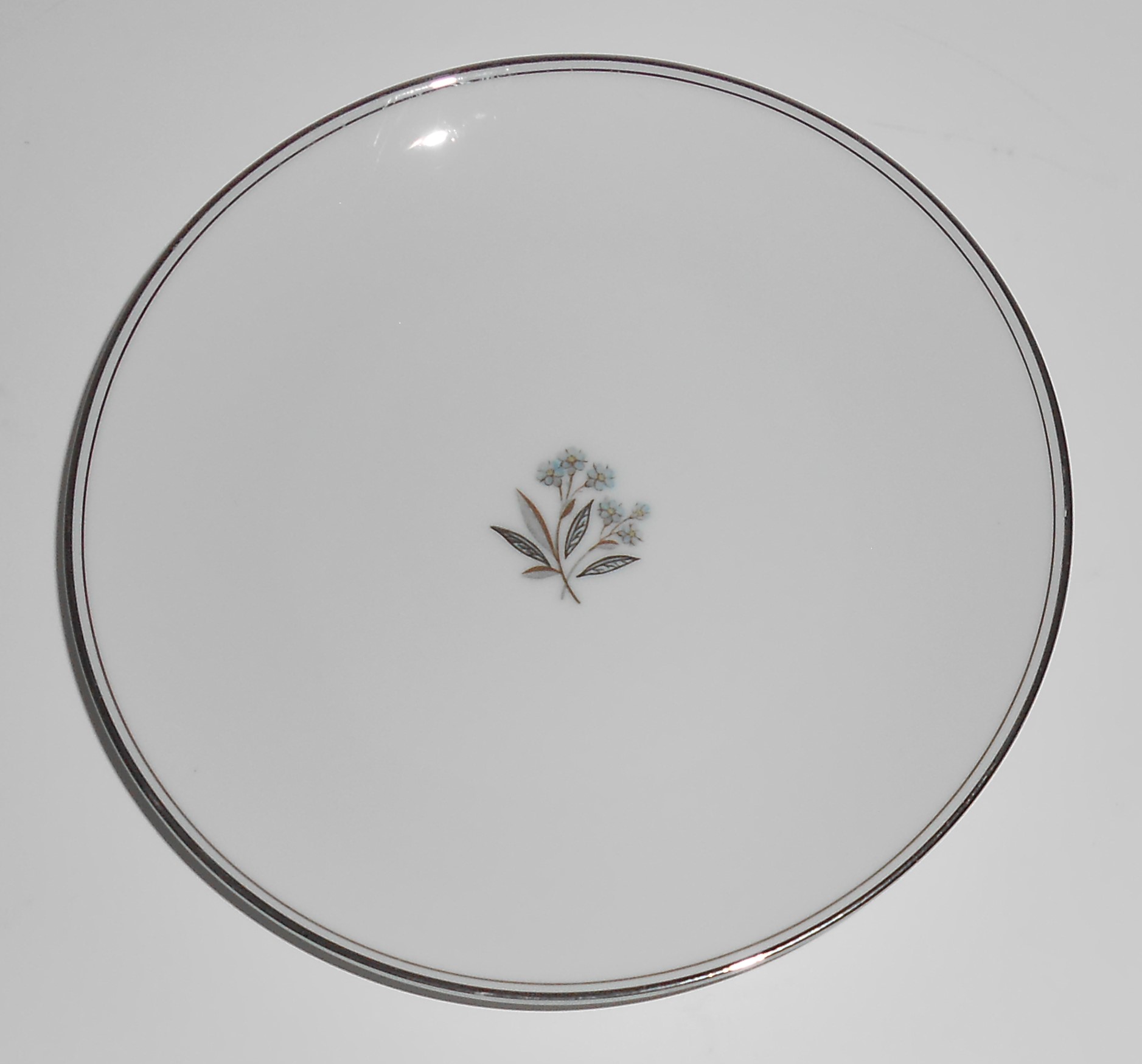 Noritake Porcelain China 5788 Bessie Bread Plate
