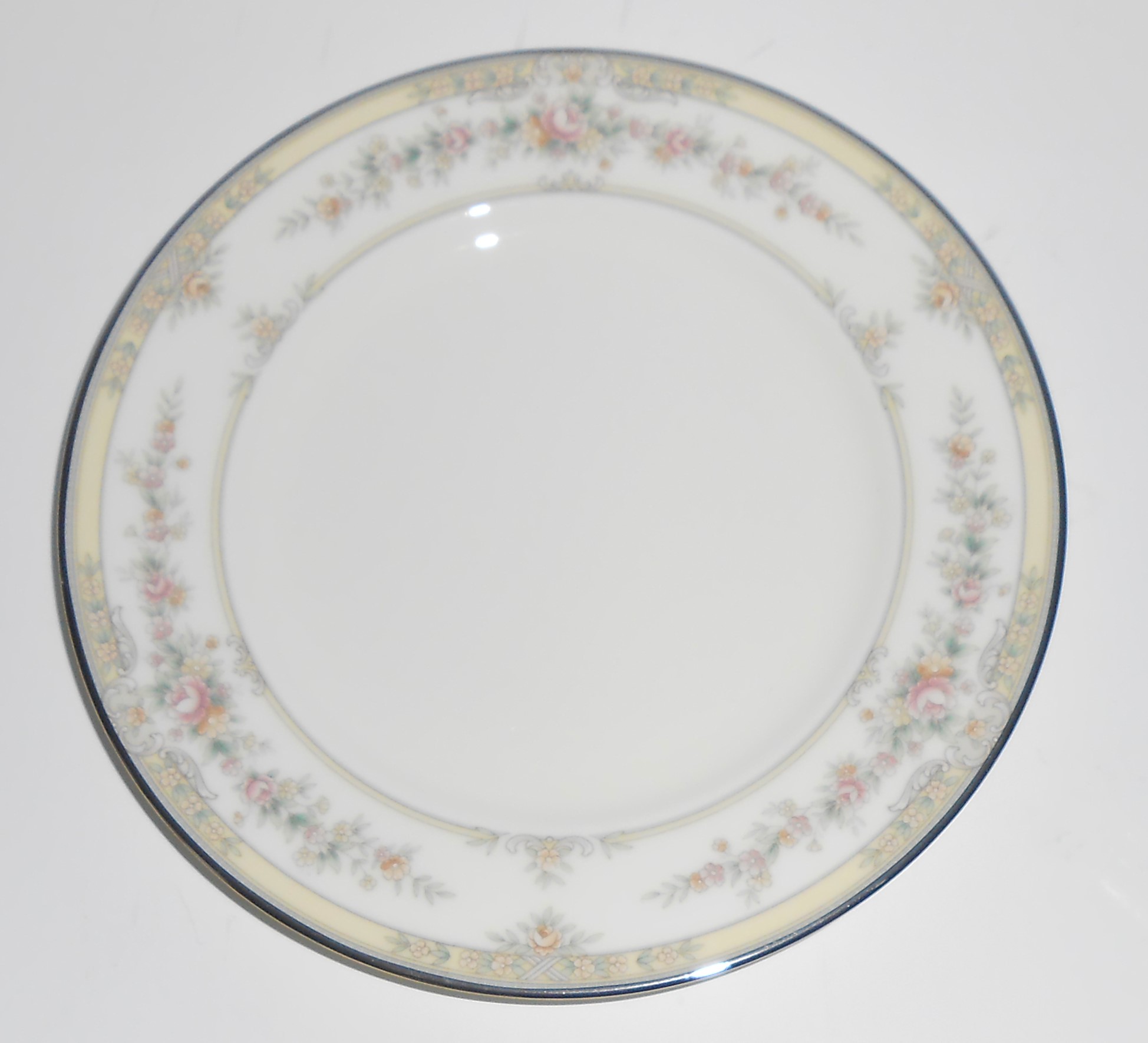 Noritake Bone China Shenandoah 9729 Bread Plate