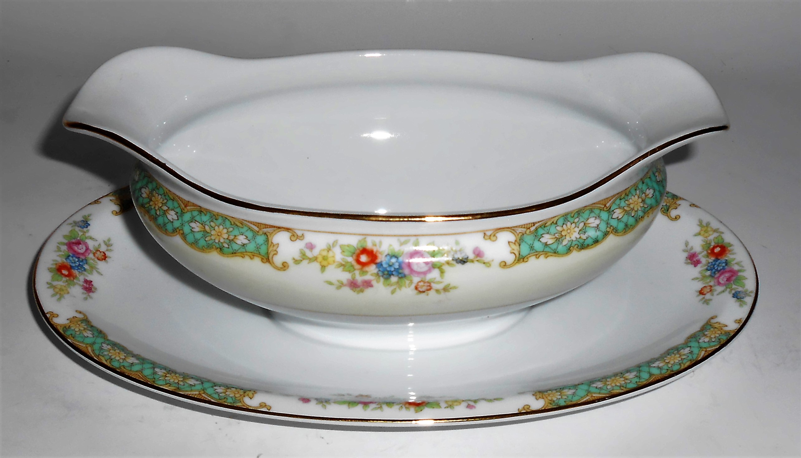 Noritake Porcelain Imperial China Floral W/Gold Gravy