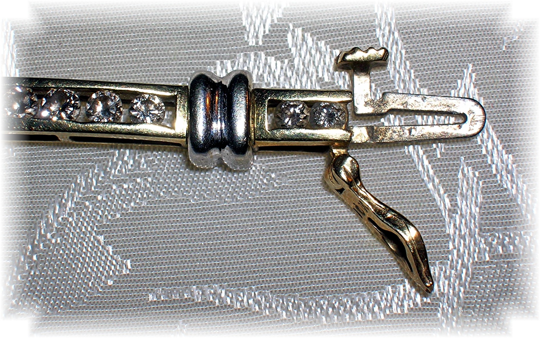 Bracelet 10K Gold White  Yellow Tennis 2 Ct Diamond