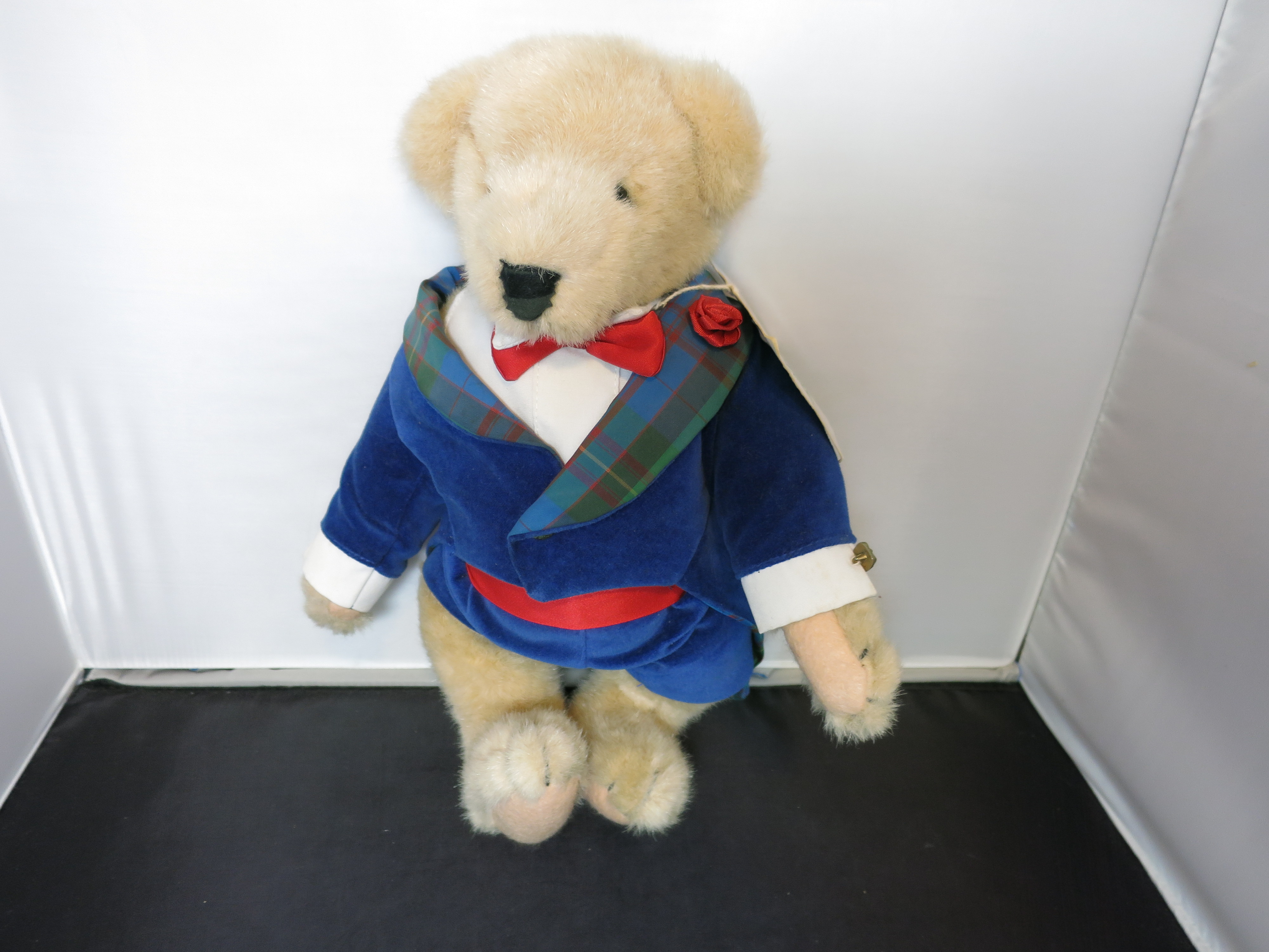 Teddy Bear Fuzzy VanderBear Limited Edition 1986