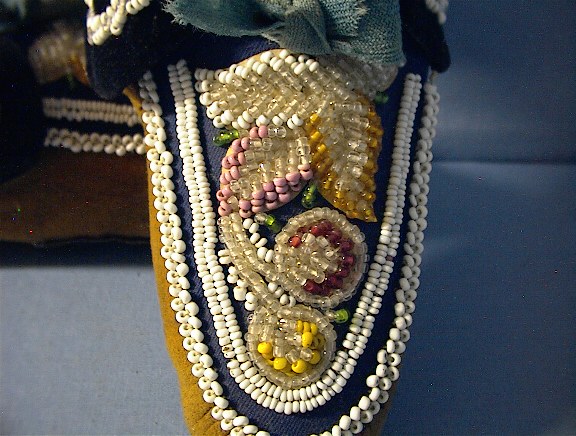Native American Handbeaded Moccasins 40s