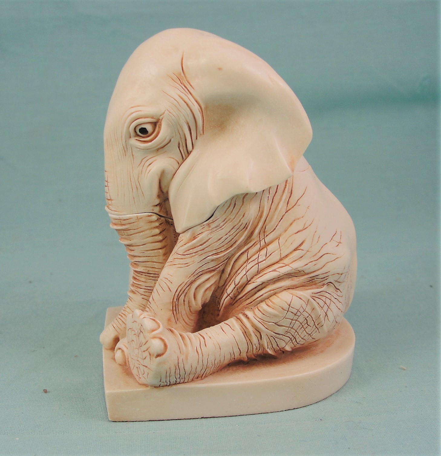 Harmony Kingdom Elephant named Ivory Trinket Box