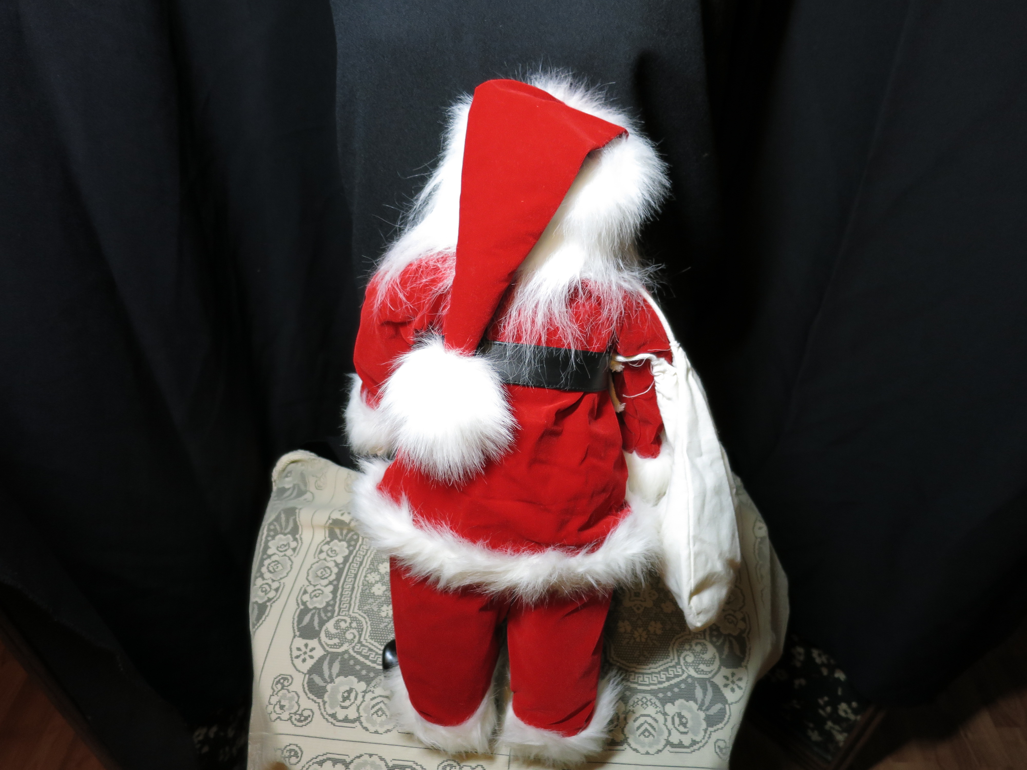 Brinns Wind up Musical Santa Claus 1986 21 inch Doll