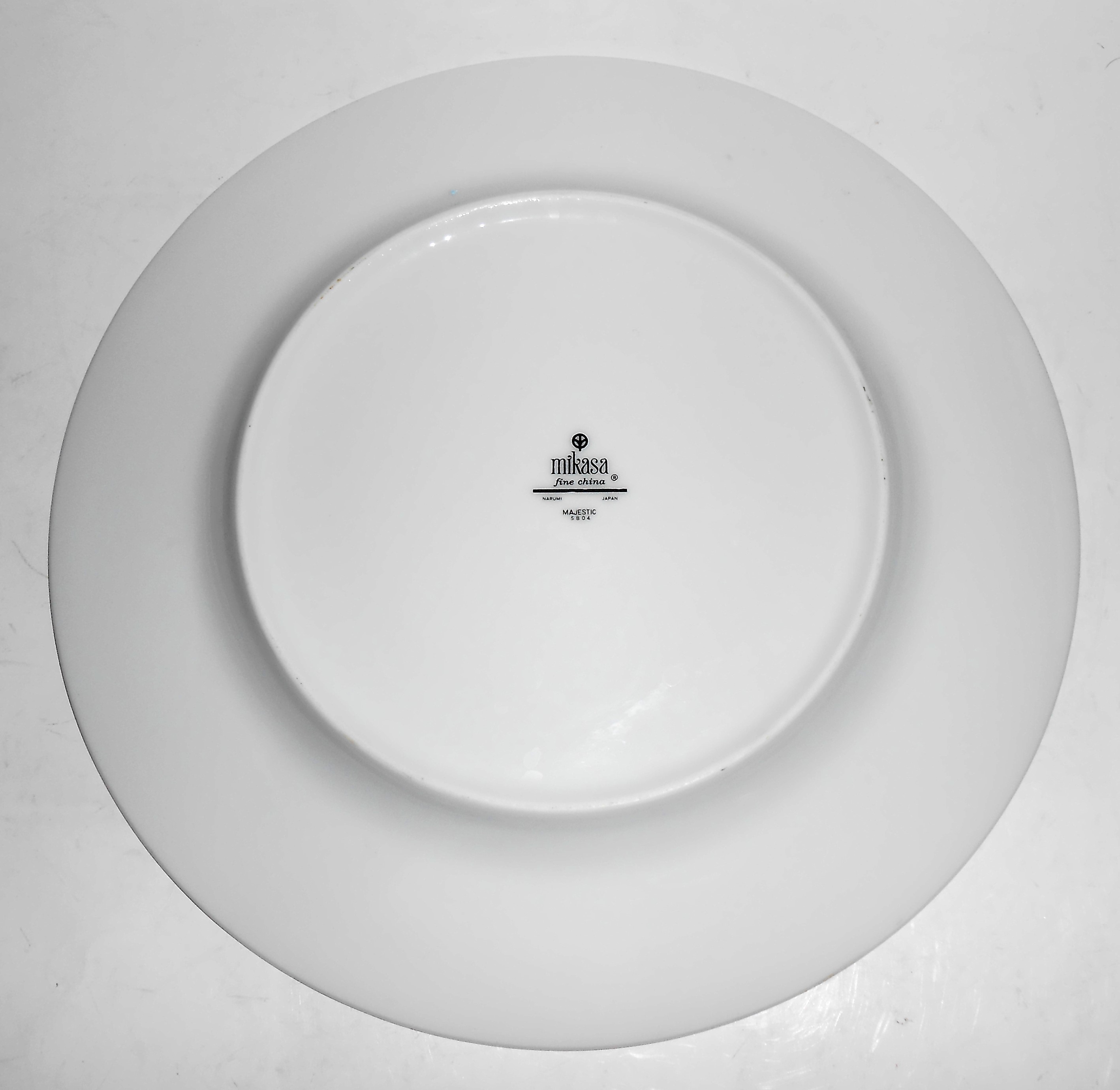 Mikasa Fine China Porcelain Majestic 5804 Dinner Plate