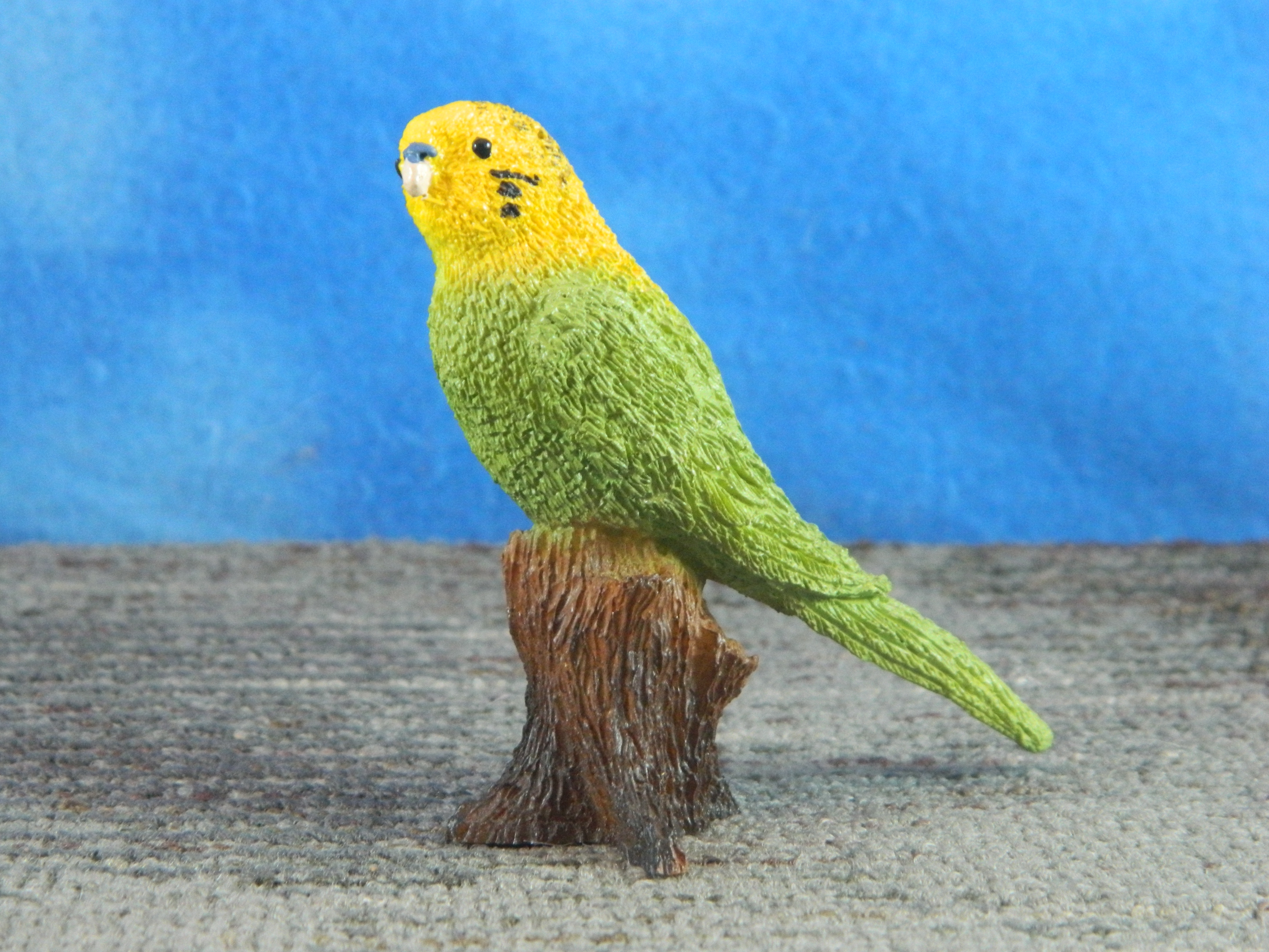 Budgie Parakeet on a Stump Resin