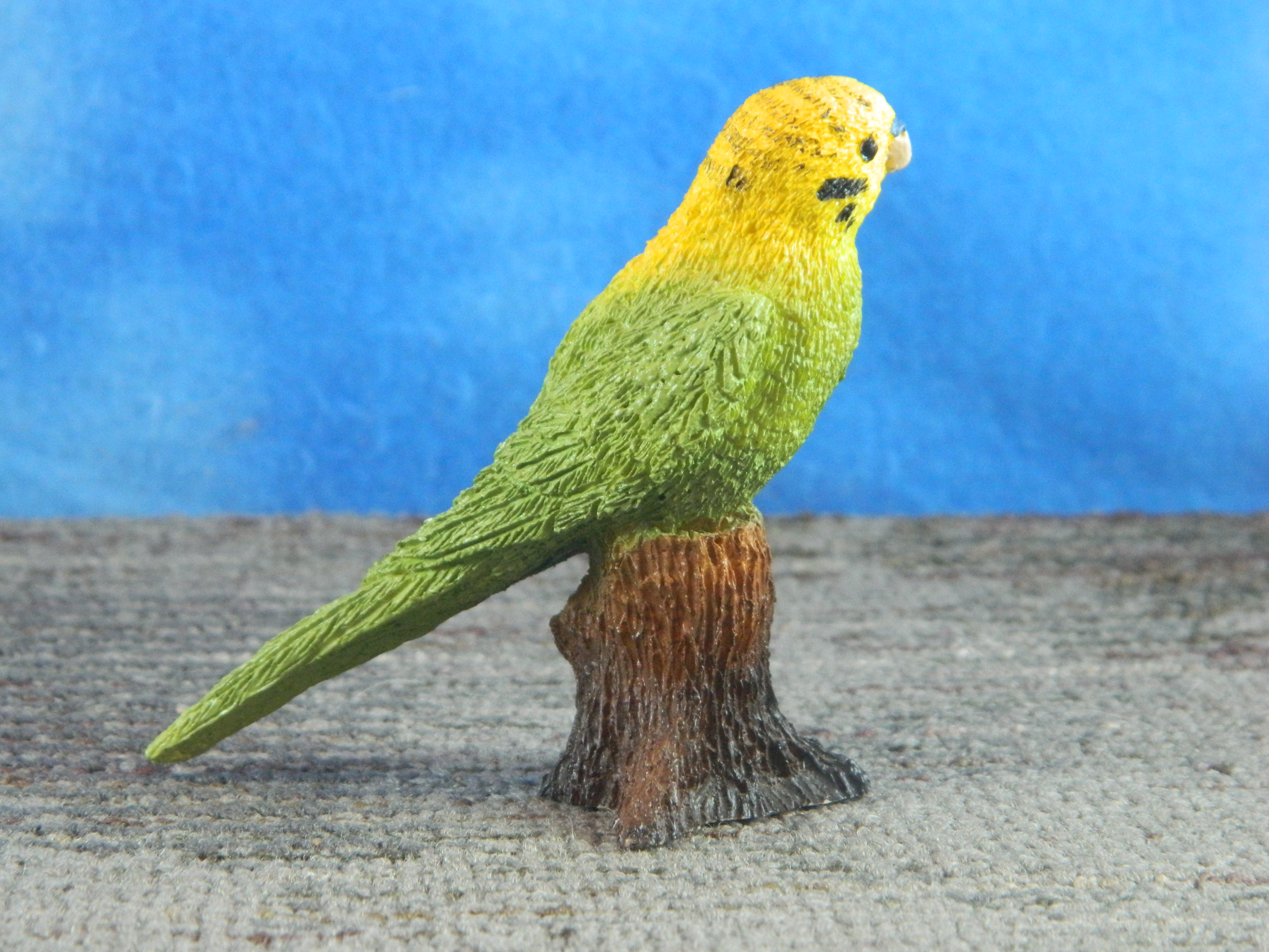 Budgie Parakeet on a Stump Resin