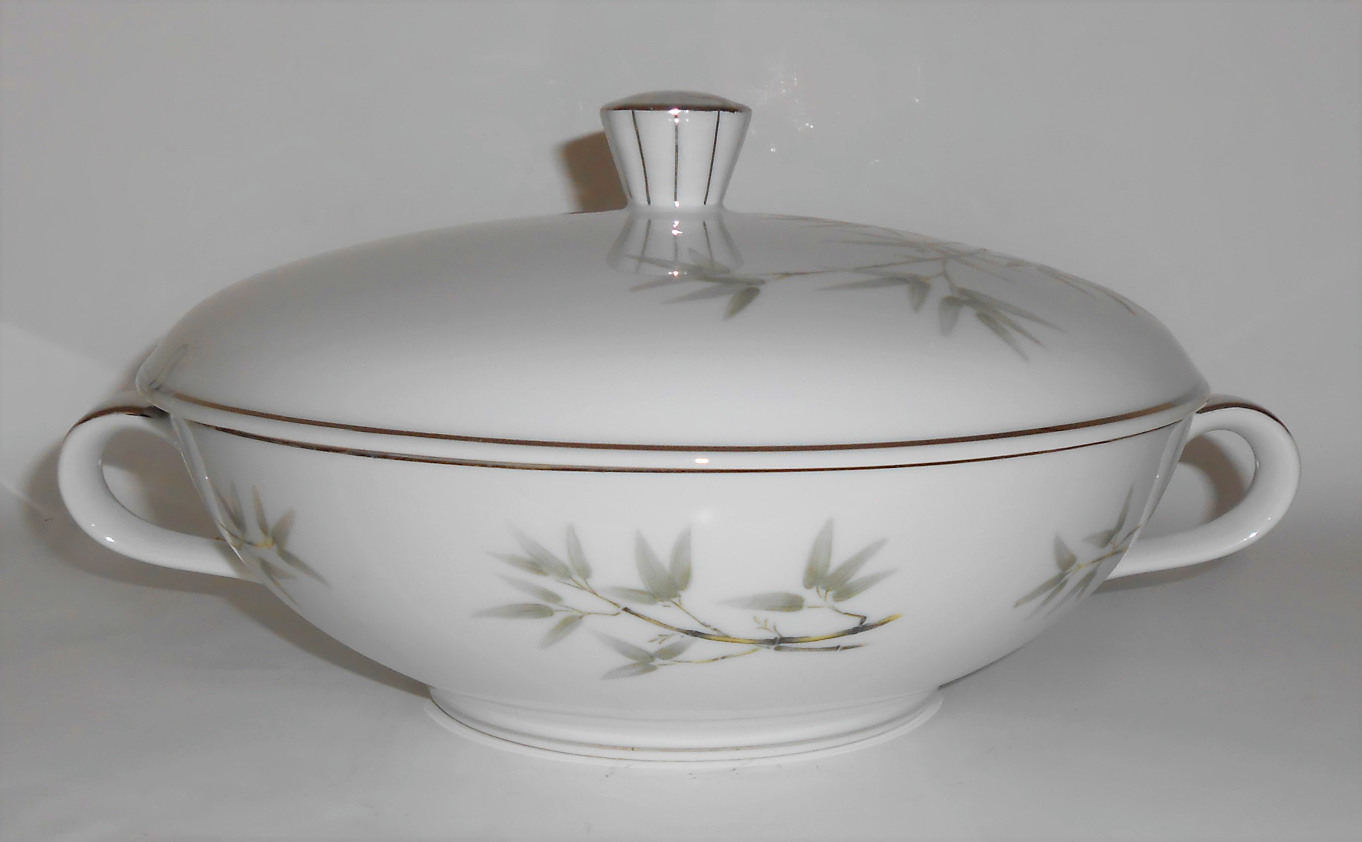 Seyei Fine China Japan Porcelain Bamboo Garden Cov Veg