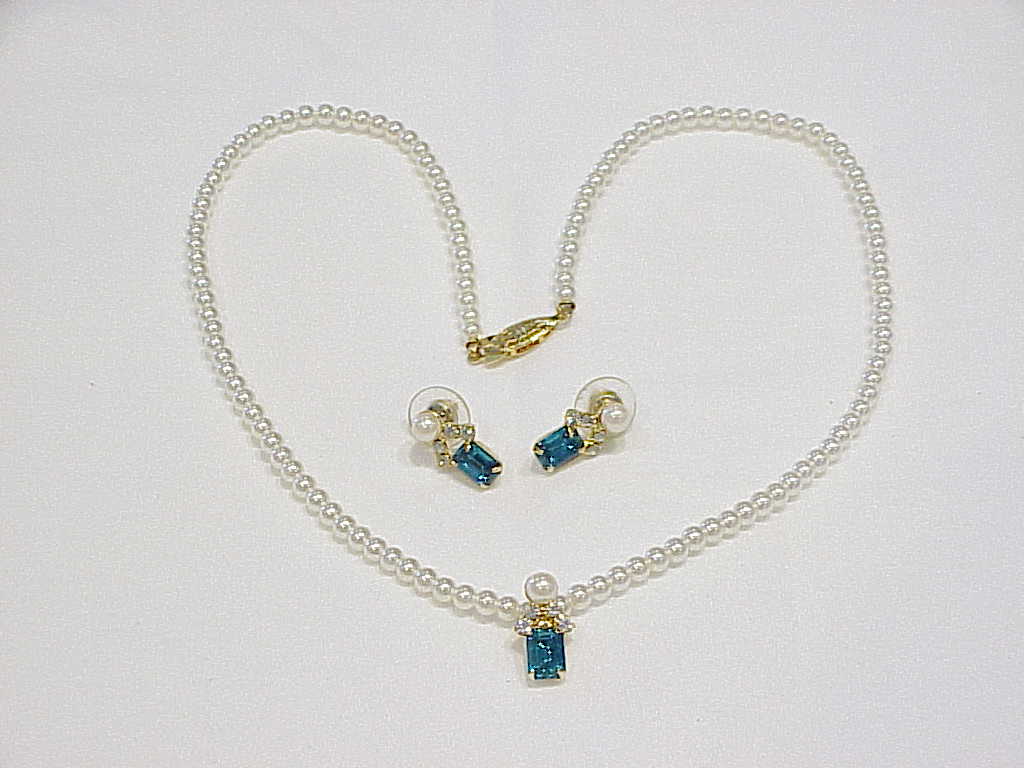Blue Rhinestone Slide Pearl Necklace And Pierced Earrings Set