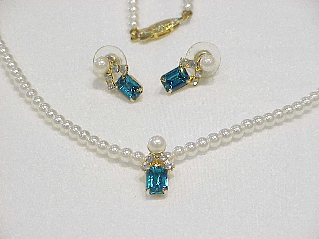Blue Rhinestone Slide Pearl Necklace And Pierced Earrings Set