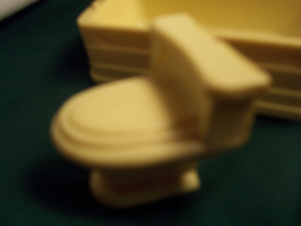 Dollhouse Bathroom Set Toilet Vanity Bathtub