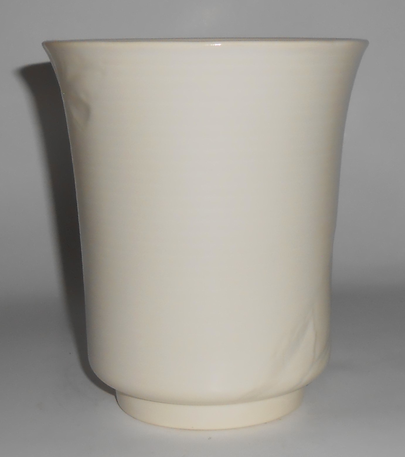 Franciscan Catalina Pottery Encanto Art Ware Ivory Vase
