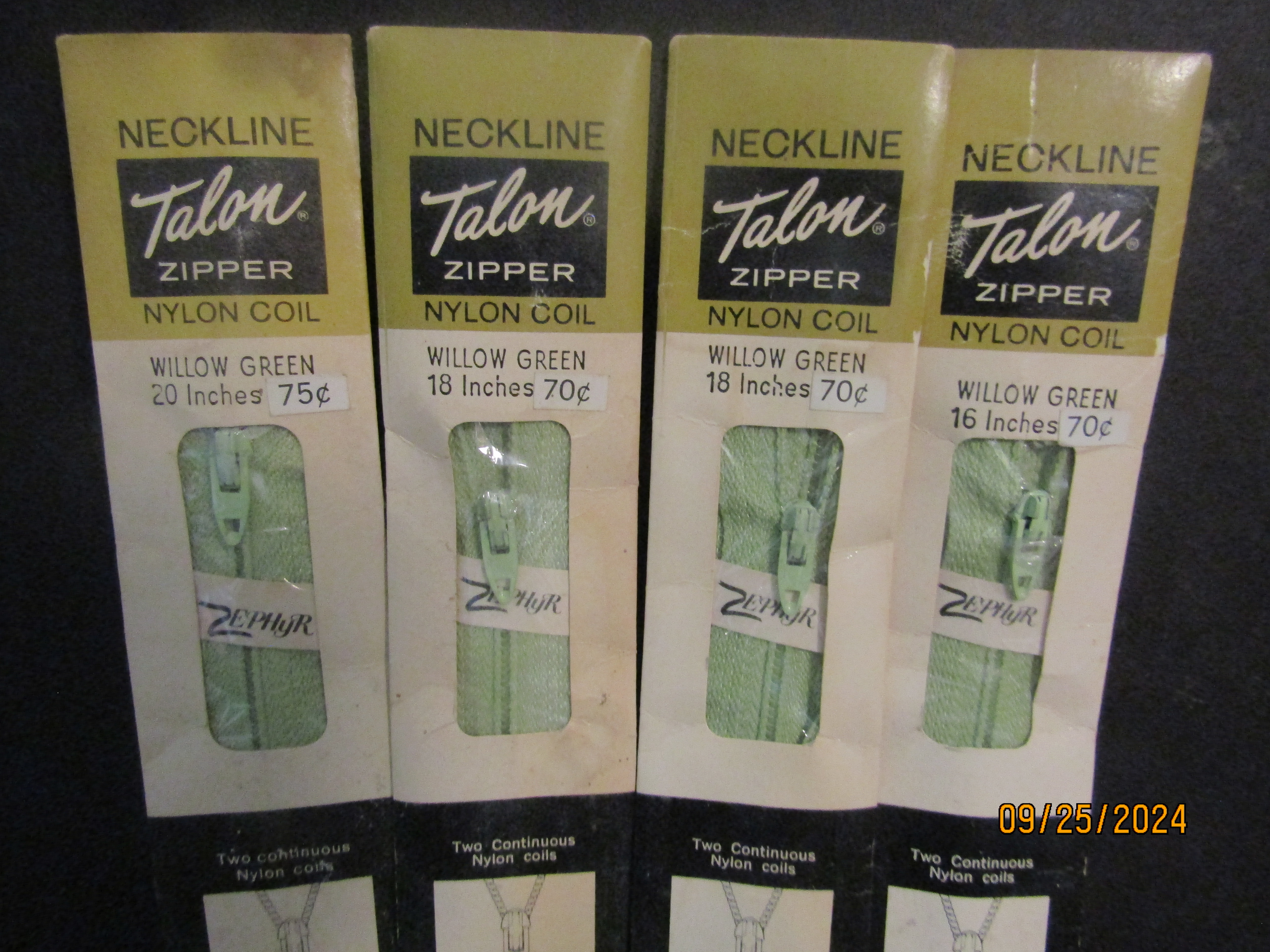 Vintage Talon Willow Green Neckline Zipper Set