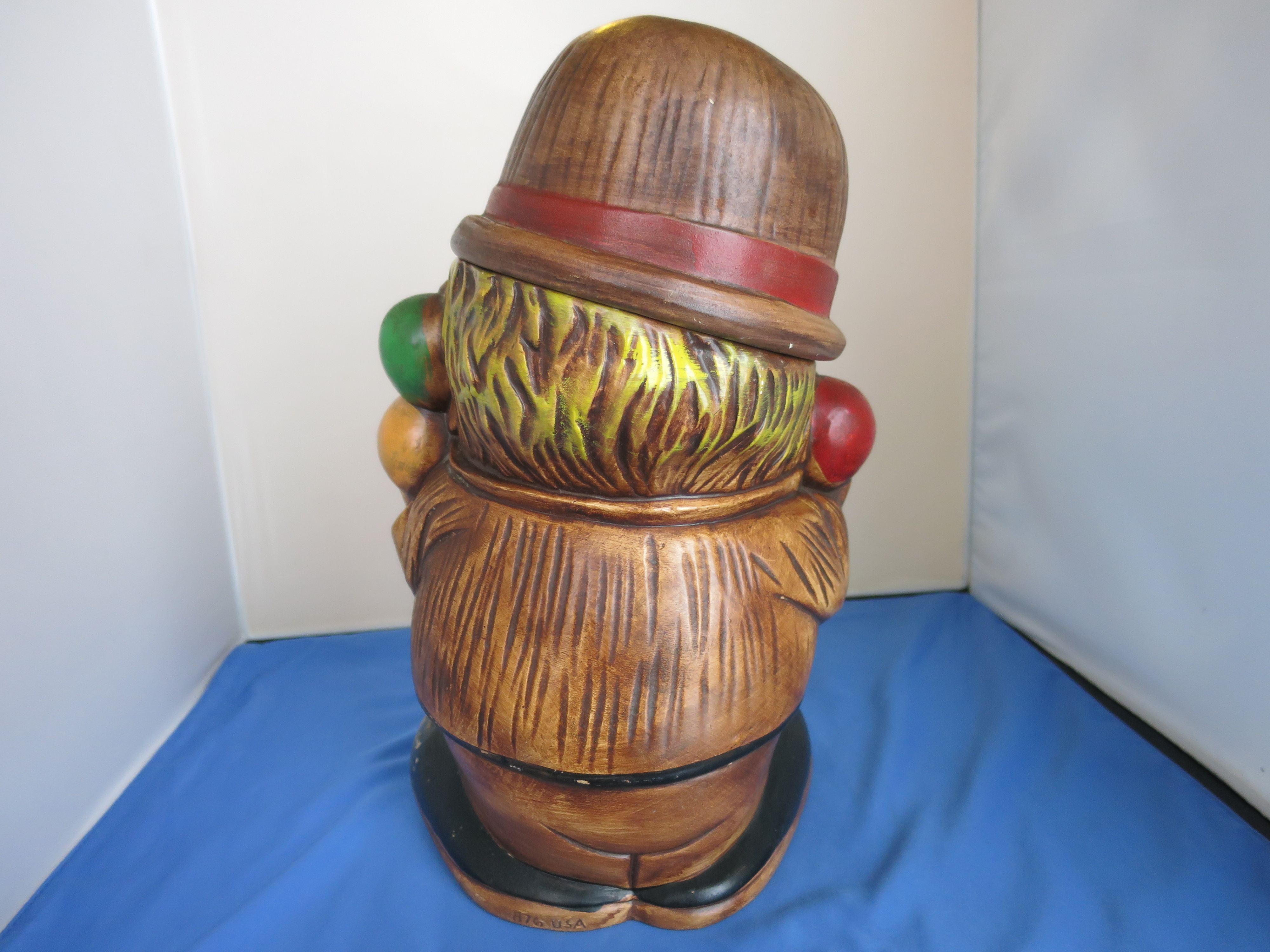 California Originals Juggling Clown Cookie Jar Snyder