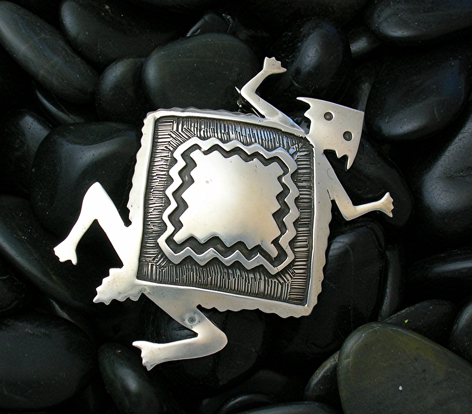 Sterling Silver P. YELLOWHORSE Lizard Brooch Pin