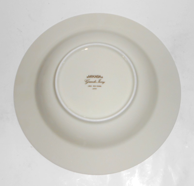Mikasa China Grande Ivory Gray Finesse w/Gold Rimmed Soup Bowl