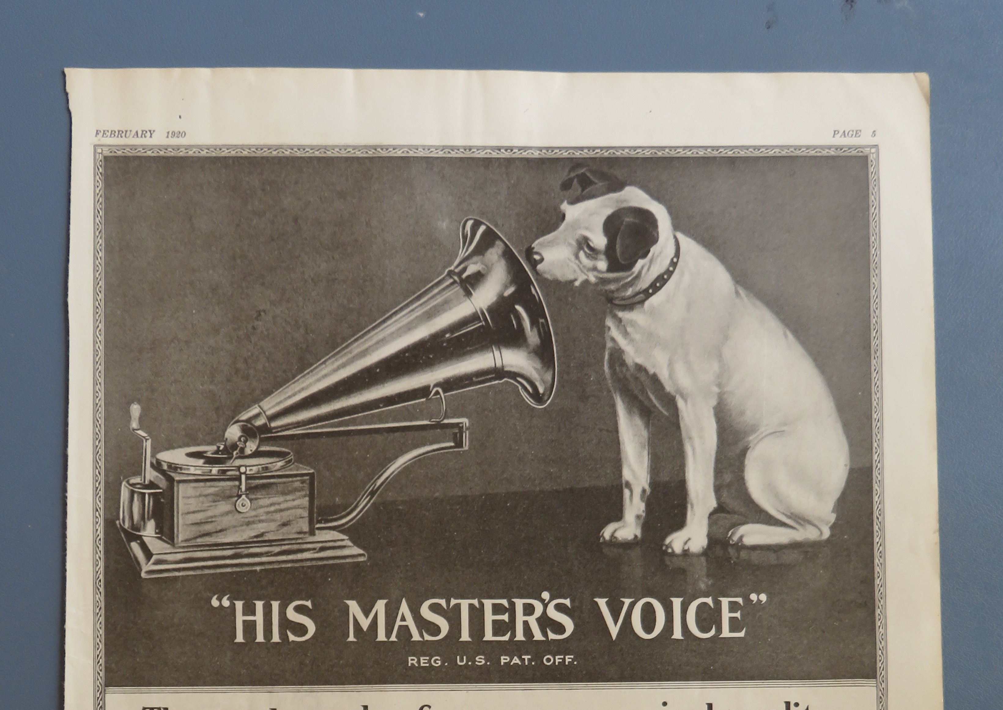 1920 Victrola with His Master's Voice