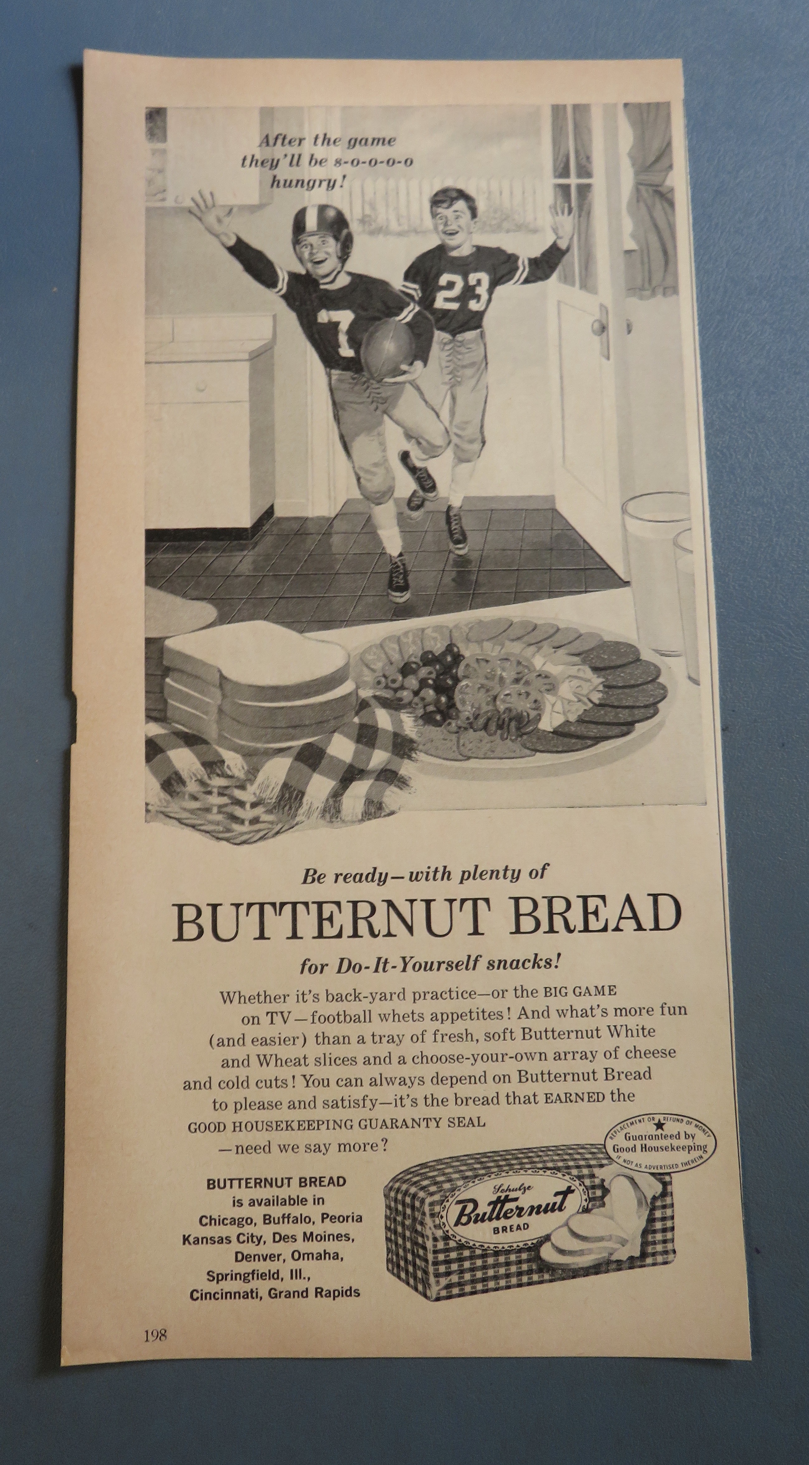 1959 Butternut Bread with 2 Boys Coming Home For Lunch