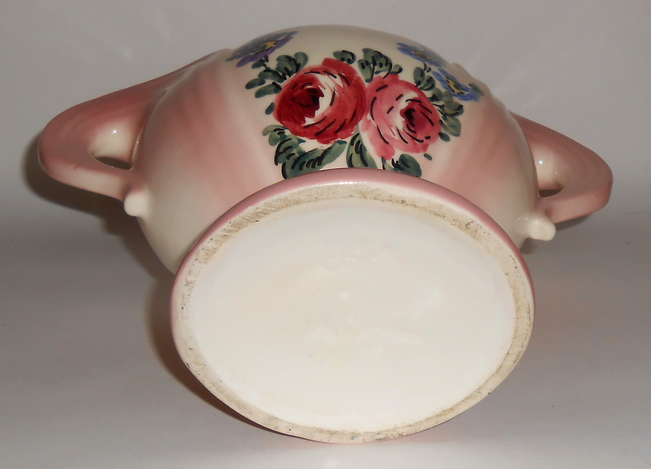 Camark Pottery Rose/Floral Decorated Two Handle Vase!