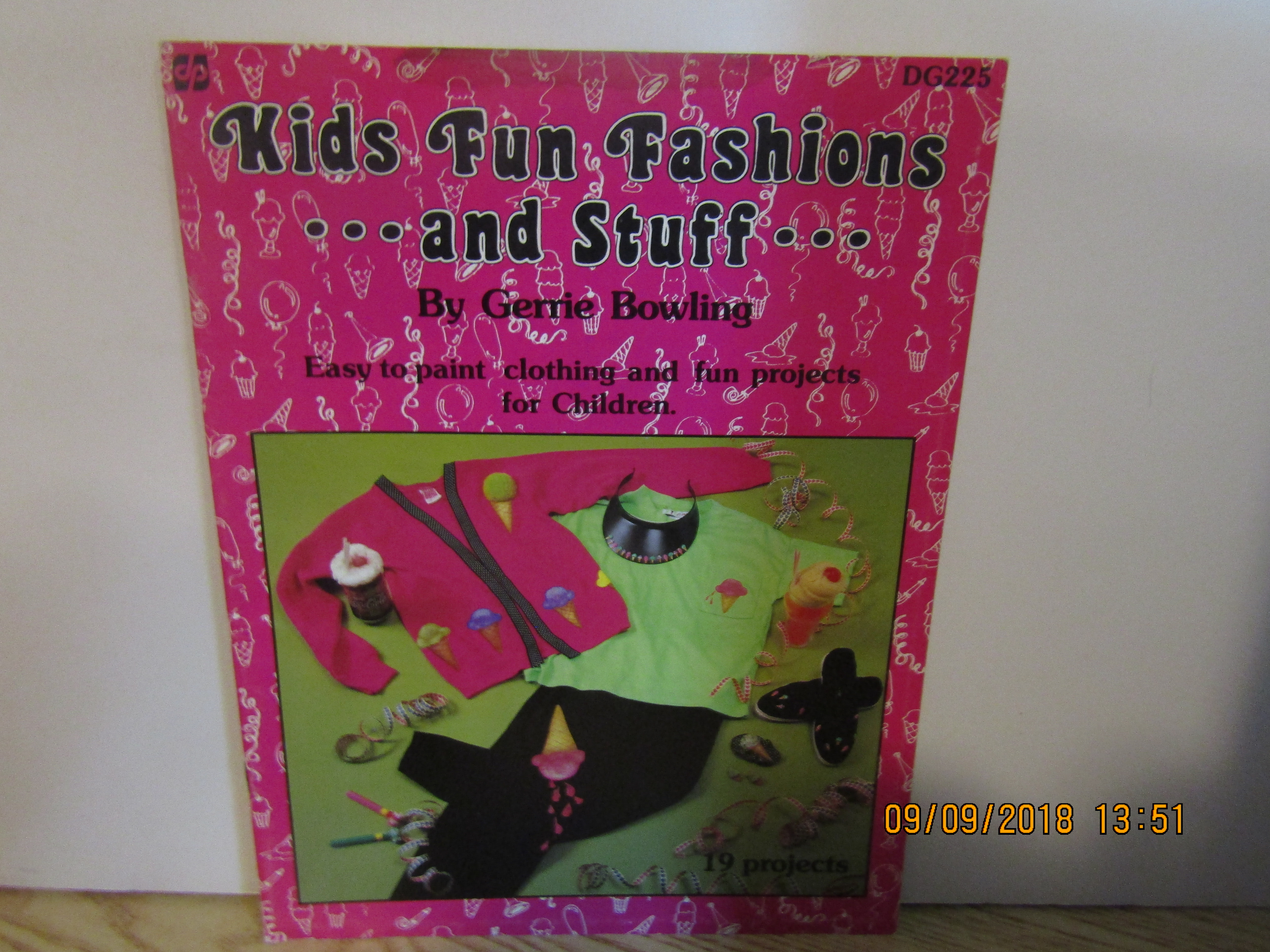 Demis Designs Book Kids Fun Fashions and Stuff #225