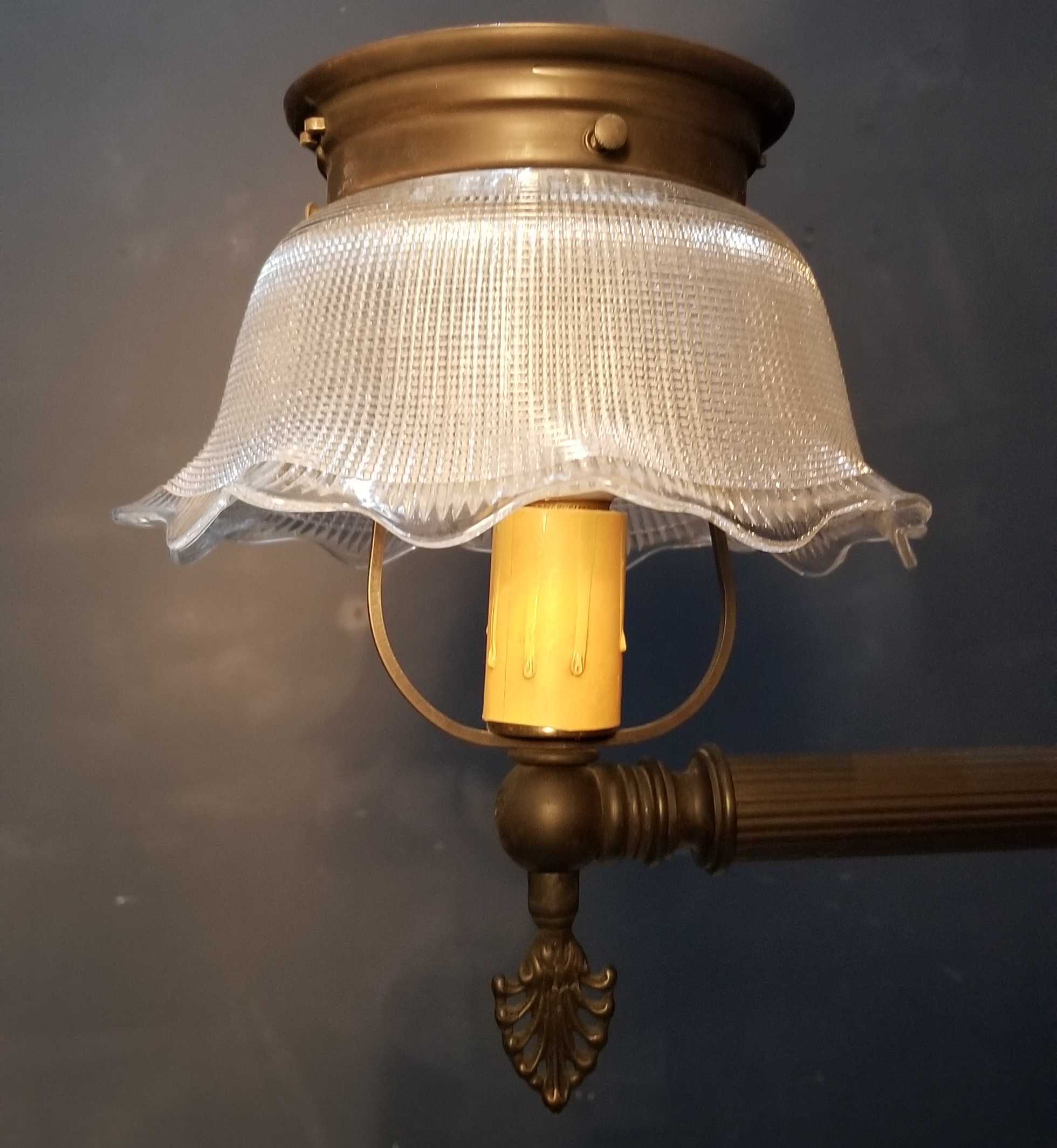 double gas light