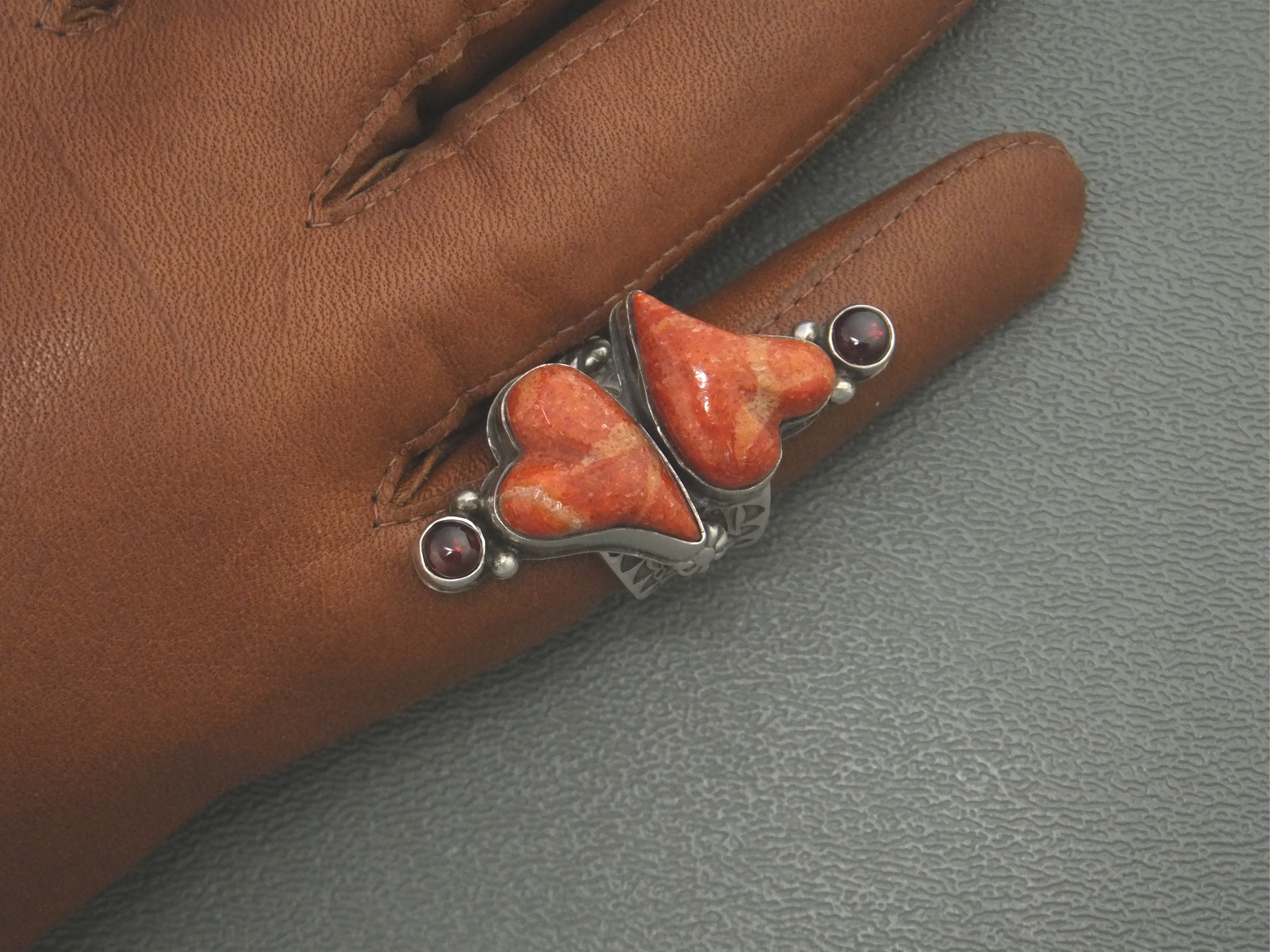 David Troutman Sterling Silver Apple Coral Hearts Ring