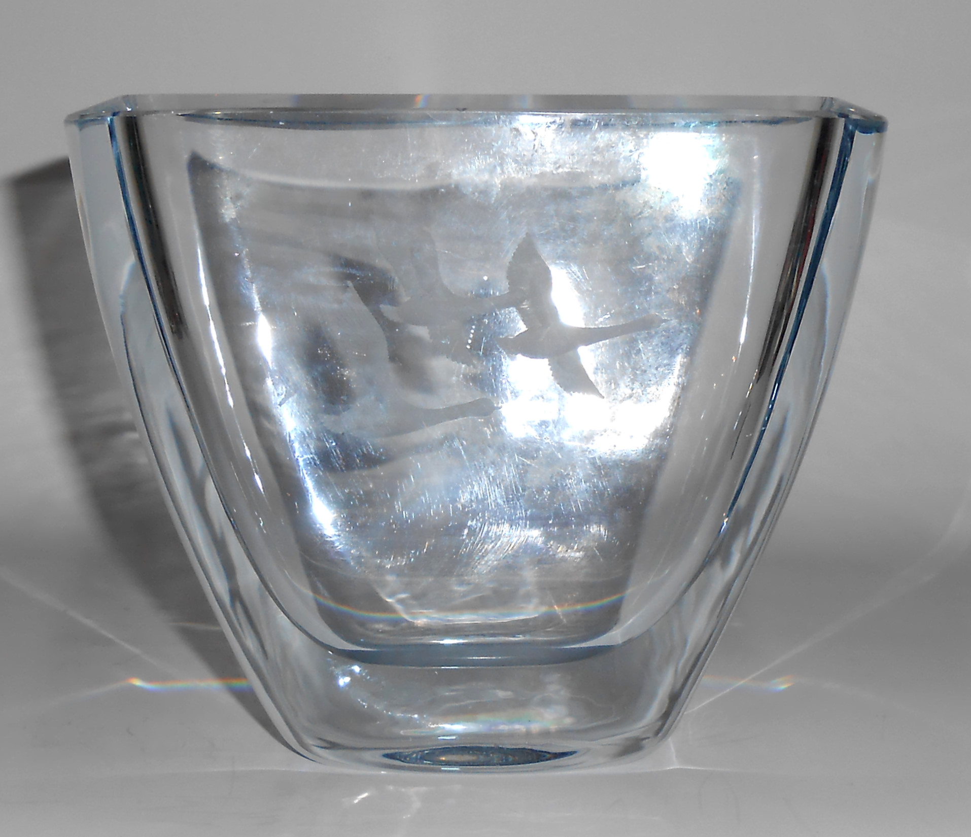 Strombergshyttan Sweedish Art Glass Etched Geese Vase