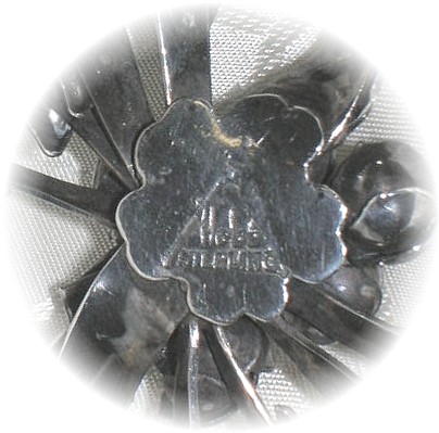 Beautiful HOBE Sterling Silver Bow Brooch