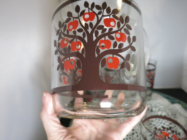 Colony Apple Apple Tree Glasses and Pitcher Set Johnny Appleseed