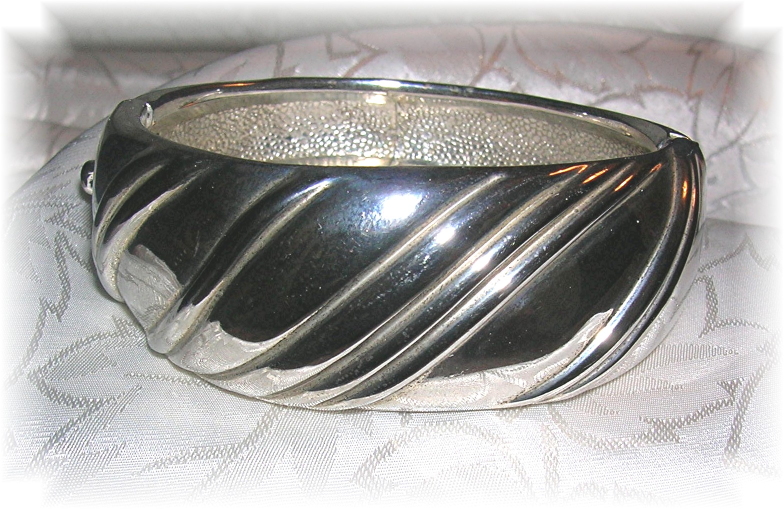 Ornate Silvertone Hinged Bangle Bracelet