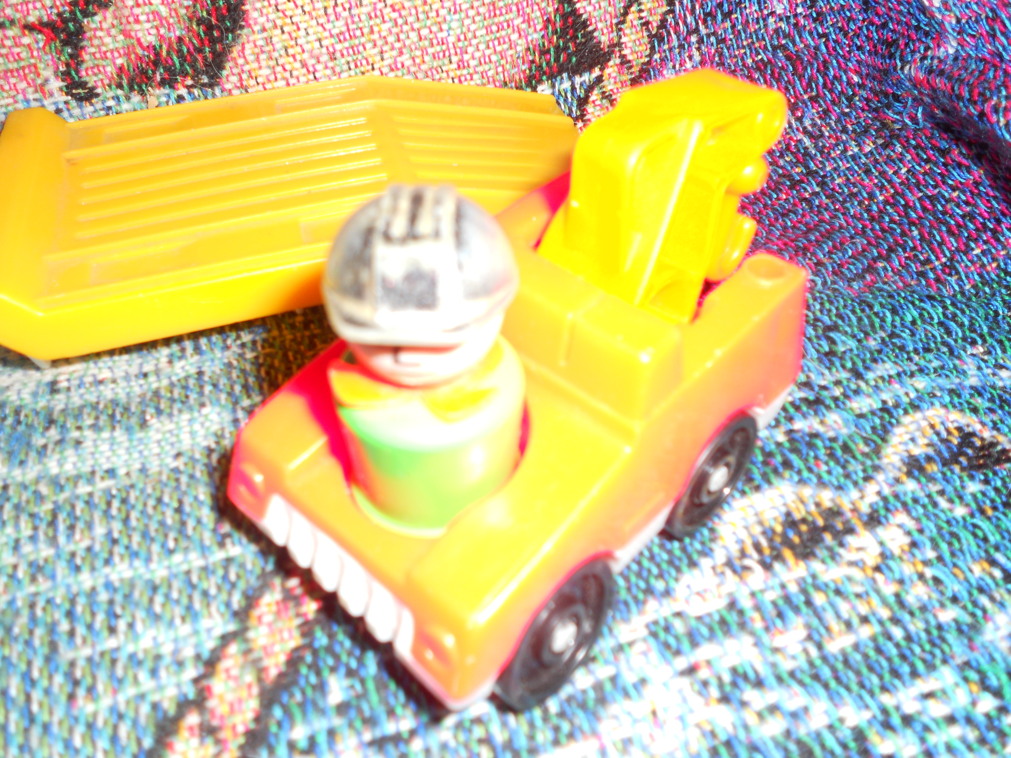 Fisher Price Tow Truck Flat Bed Truck People
