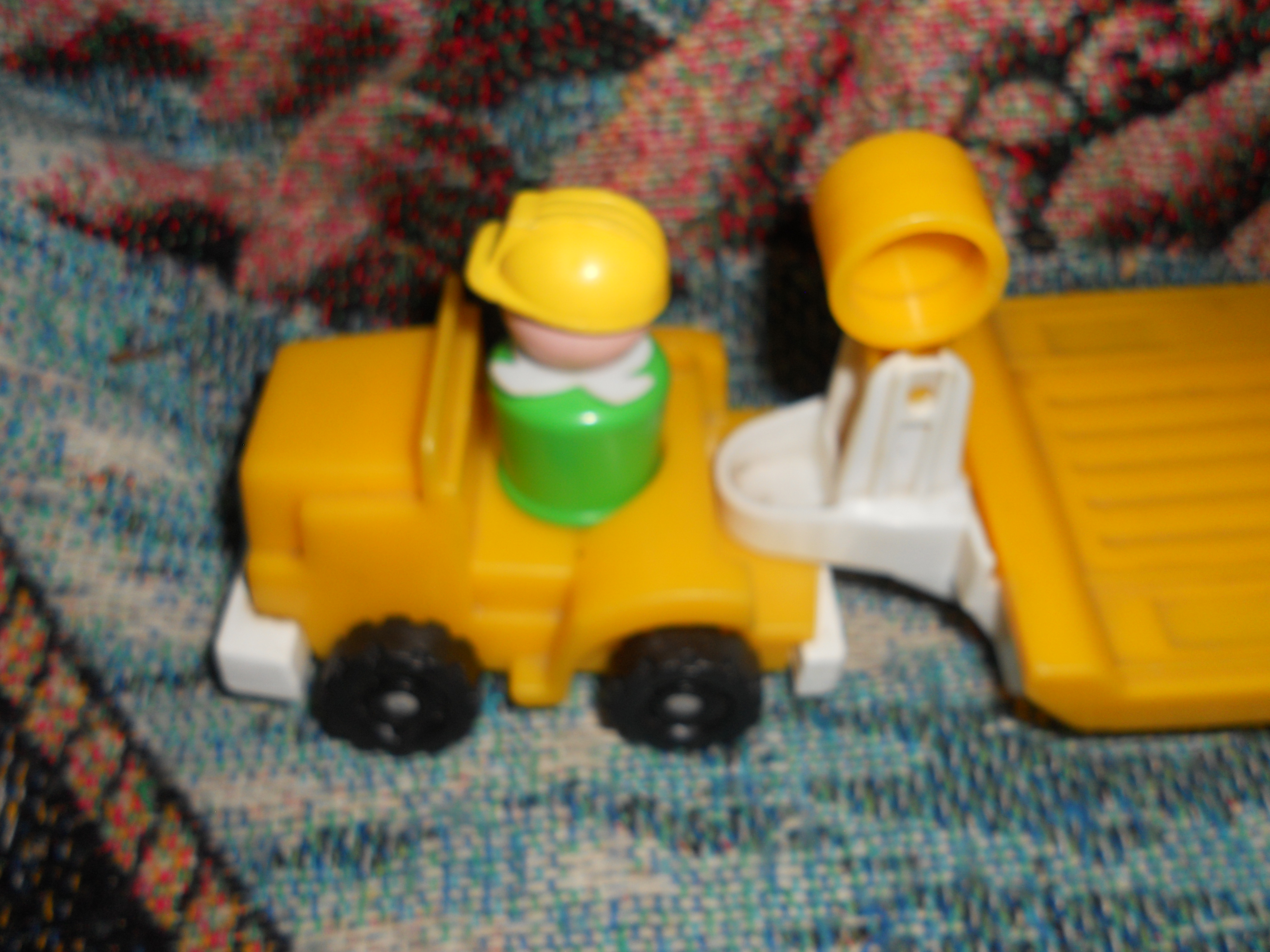 Fisher Price Tow Truck Flat Bed Truck People