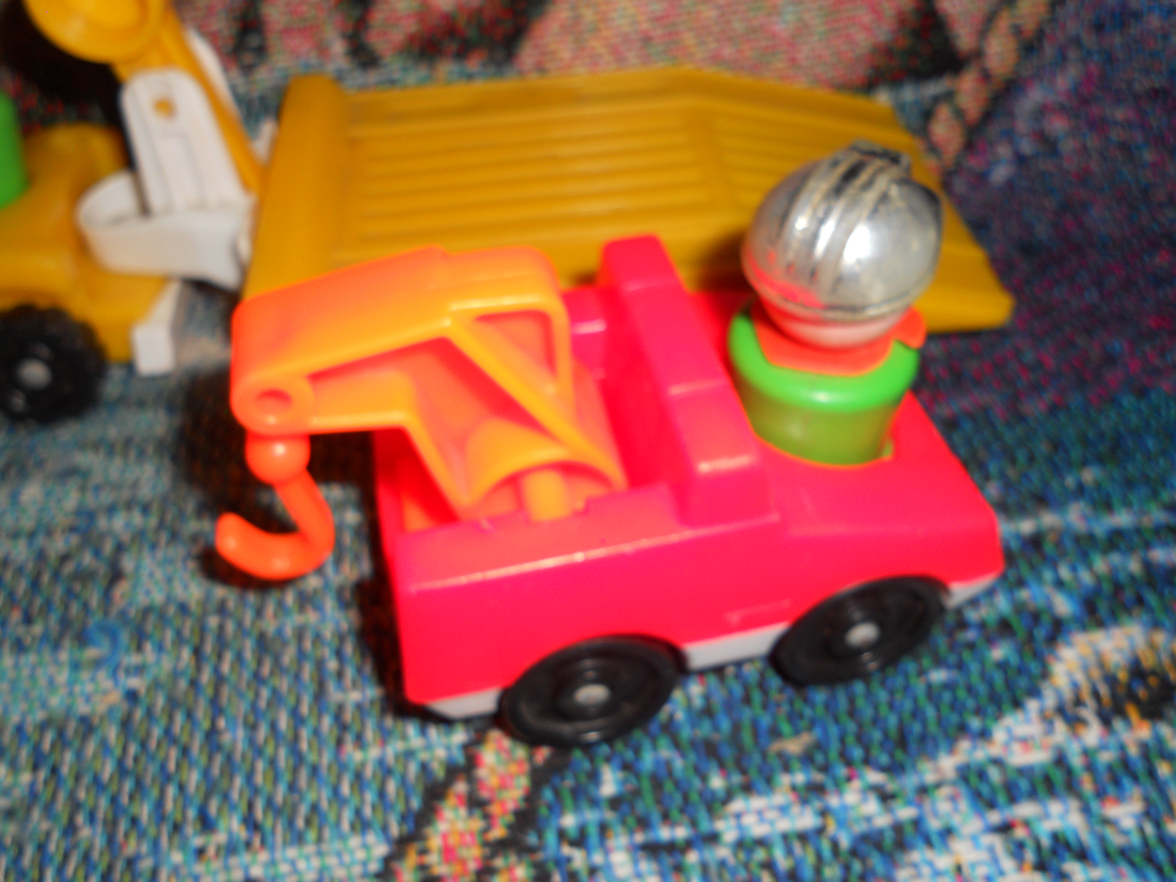 Fisher Price Tow Truck Flat Bed Truck People