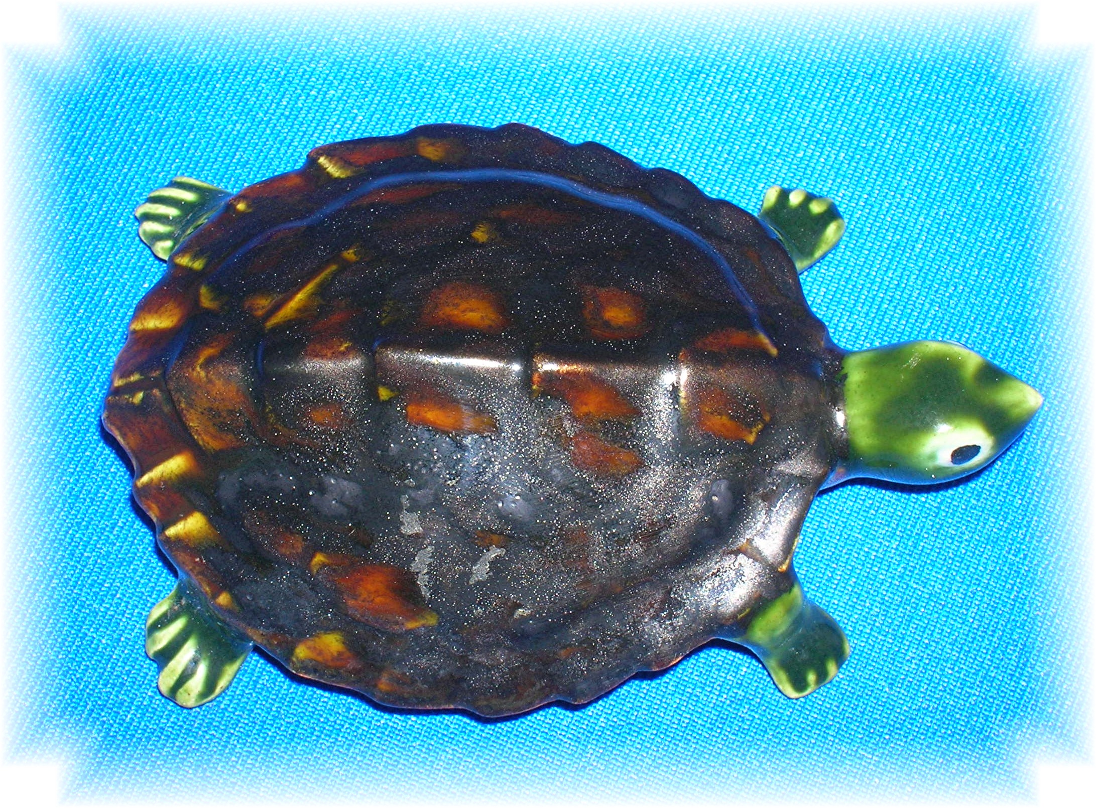 Ceramic Majolica Look Turtle 1976 ER