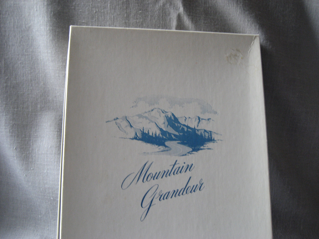 Mountain Grandeur Stationery