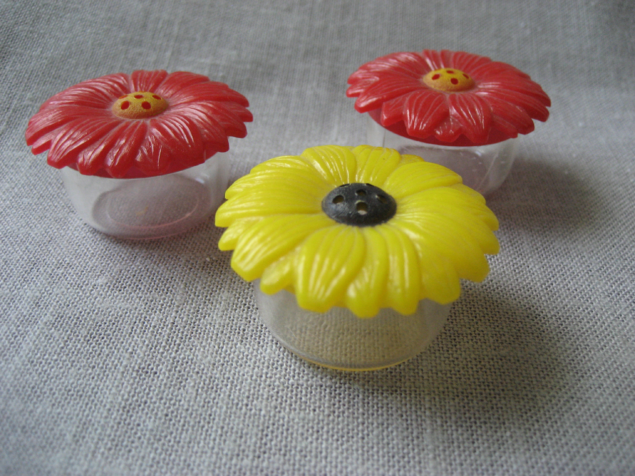 Plastic Flower Salt and Pepper Shakers