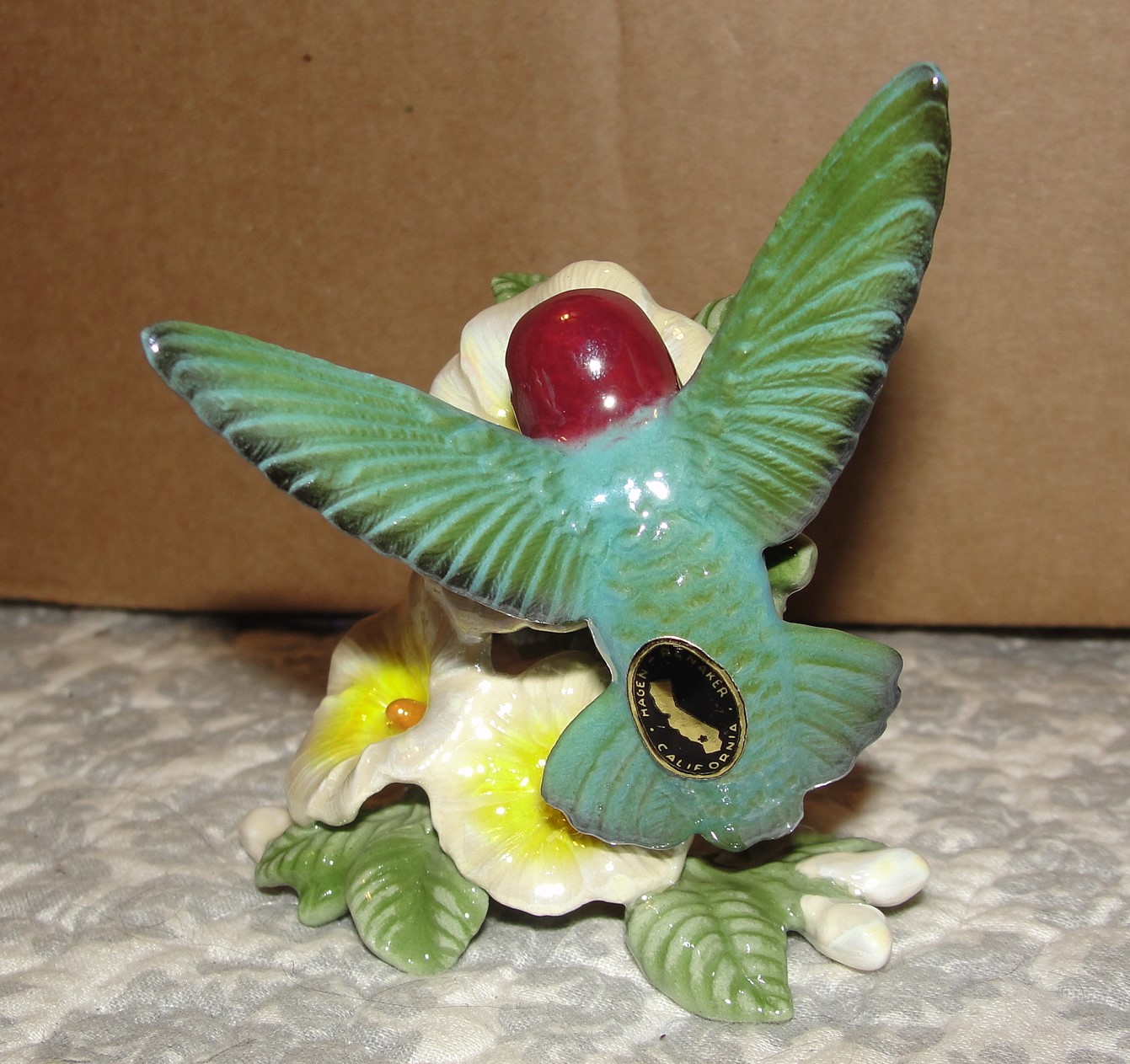 Hummingbird on Flower, #3270, 3 1/8