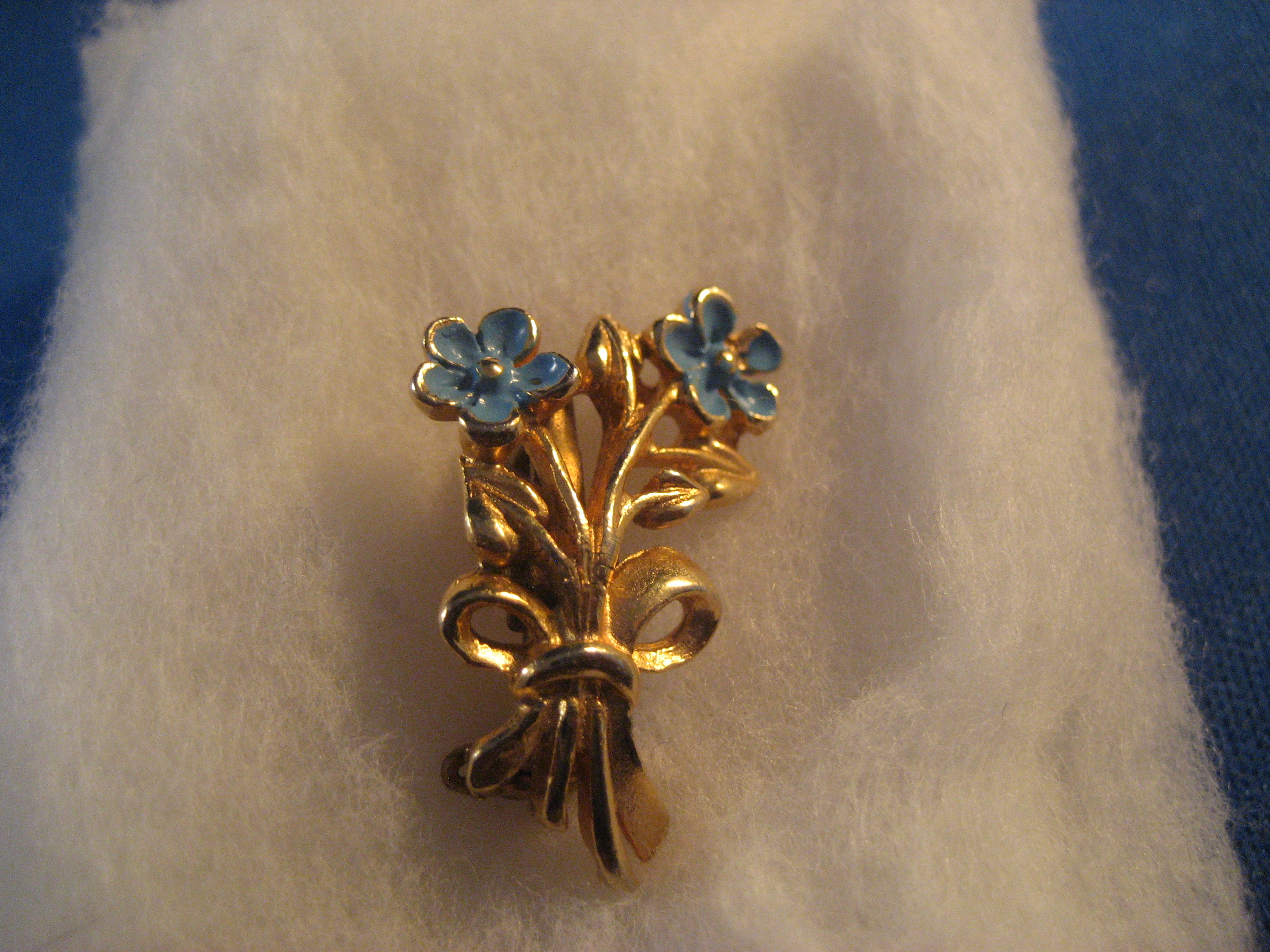 Miniature Flower Pin