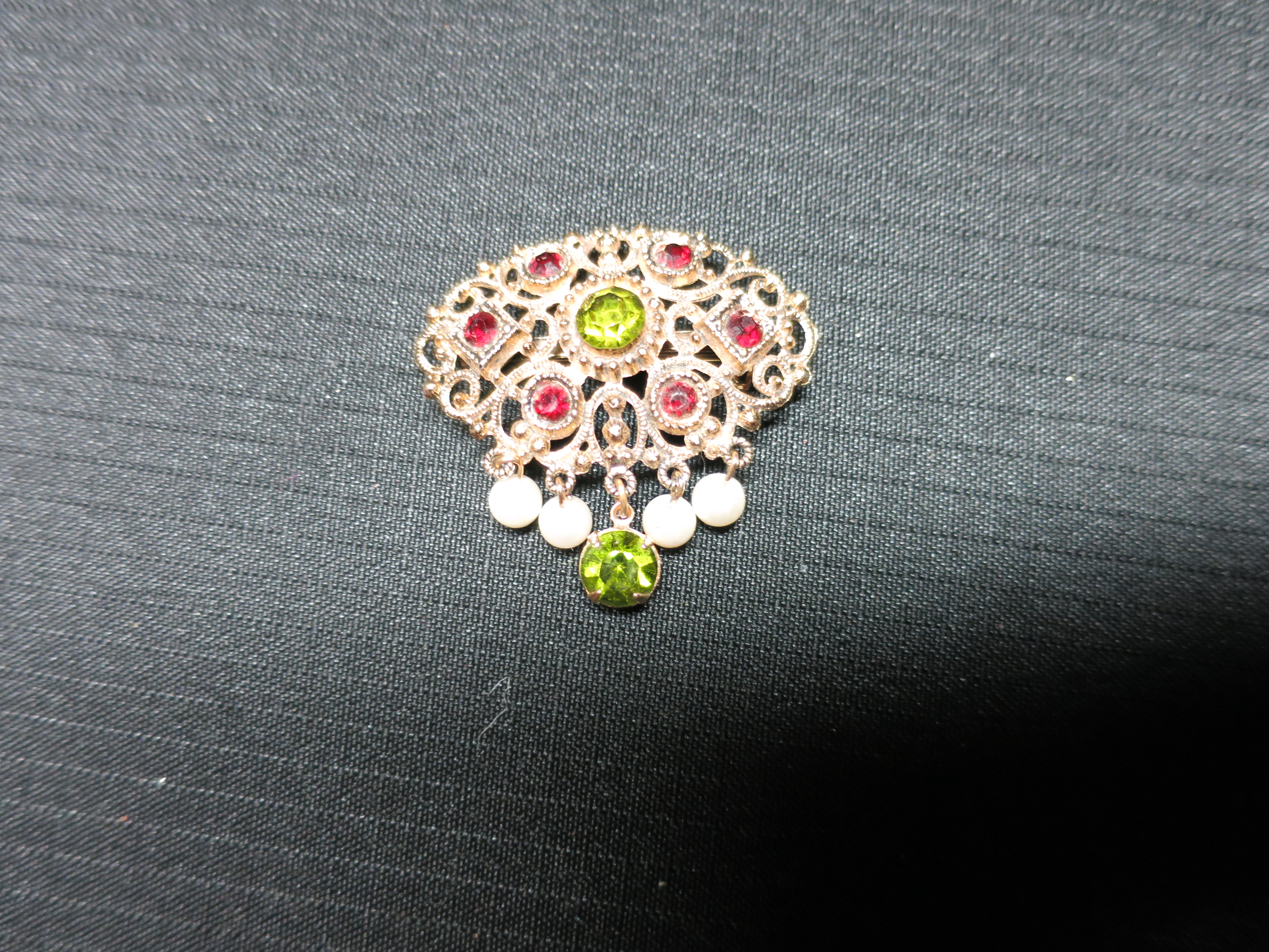 Brooch Pin with Ruby and Green Rhinestones Faux Pearl