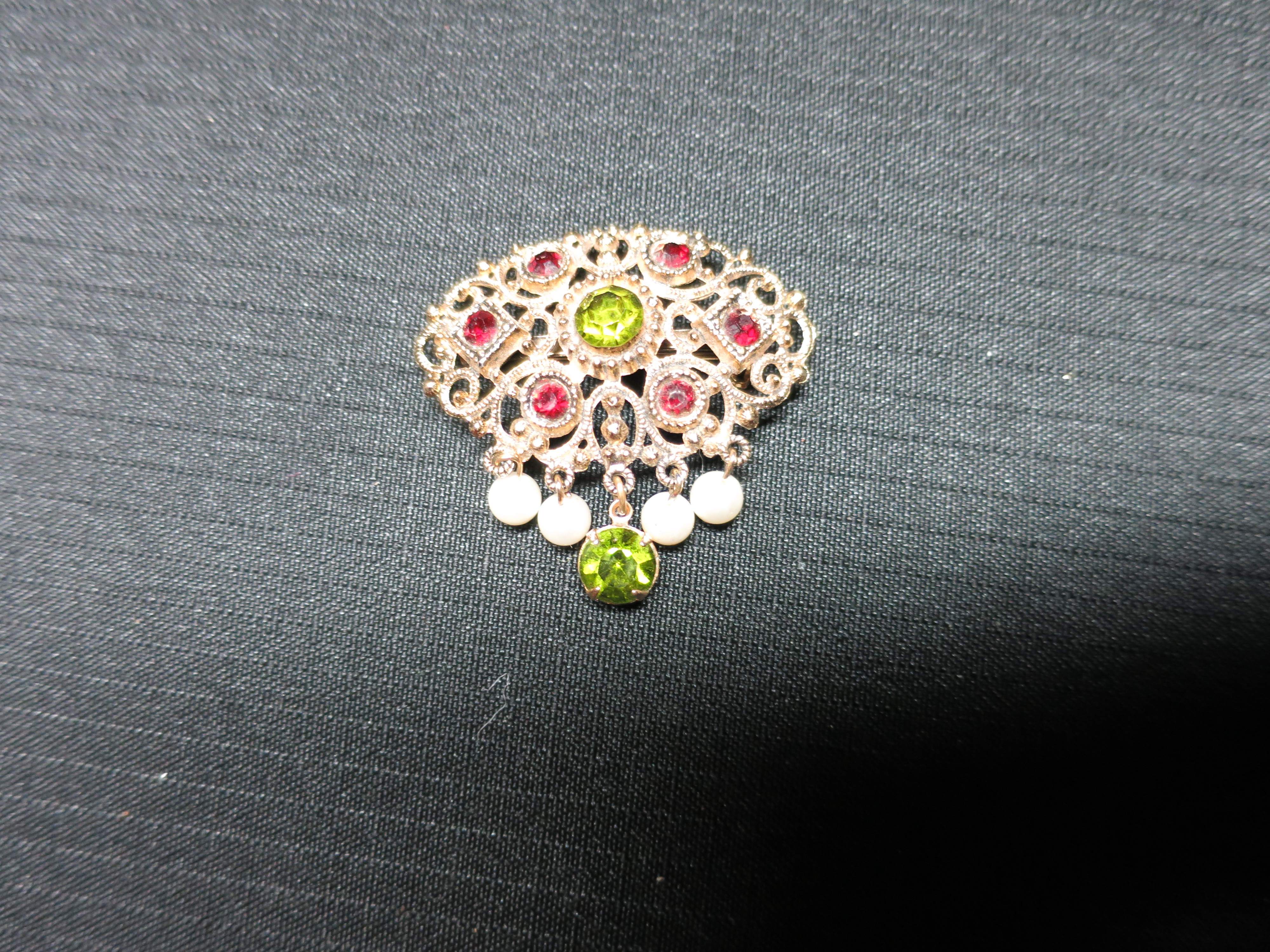 Brooch Pin with Ruby and Green Rhinestones Faux Pearl