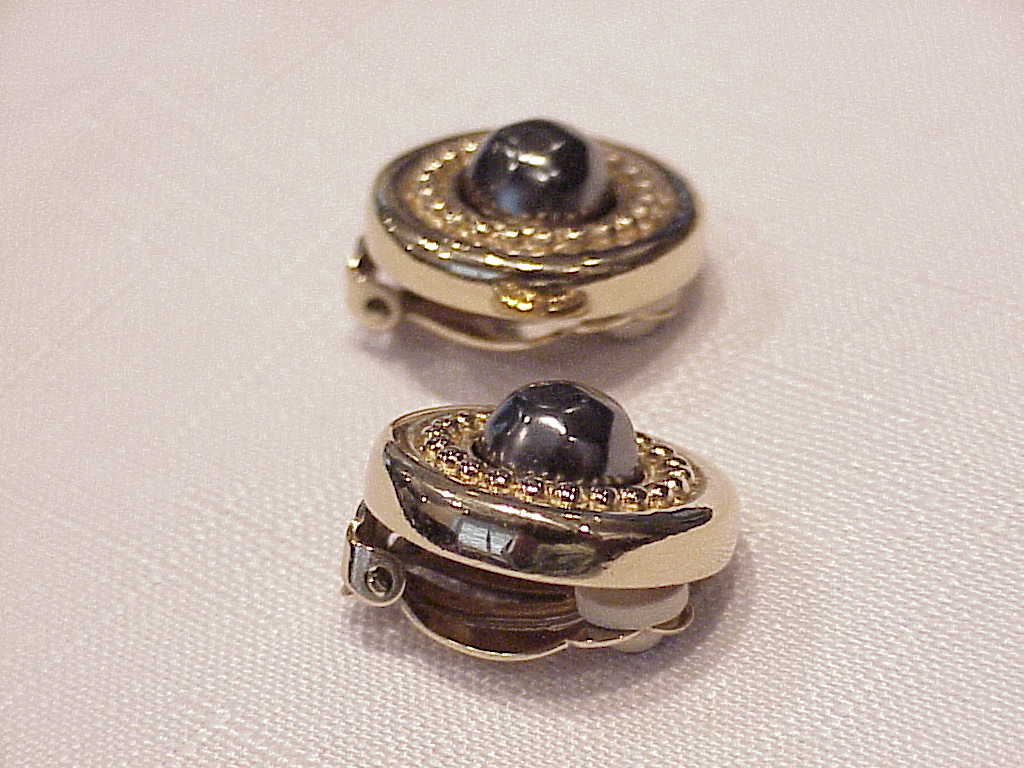 Carolee Gold Tone With Black Pearl Clip Earrings