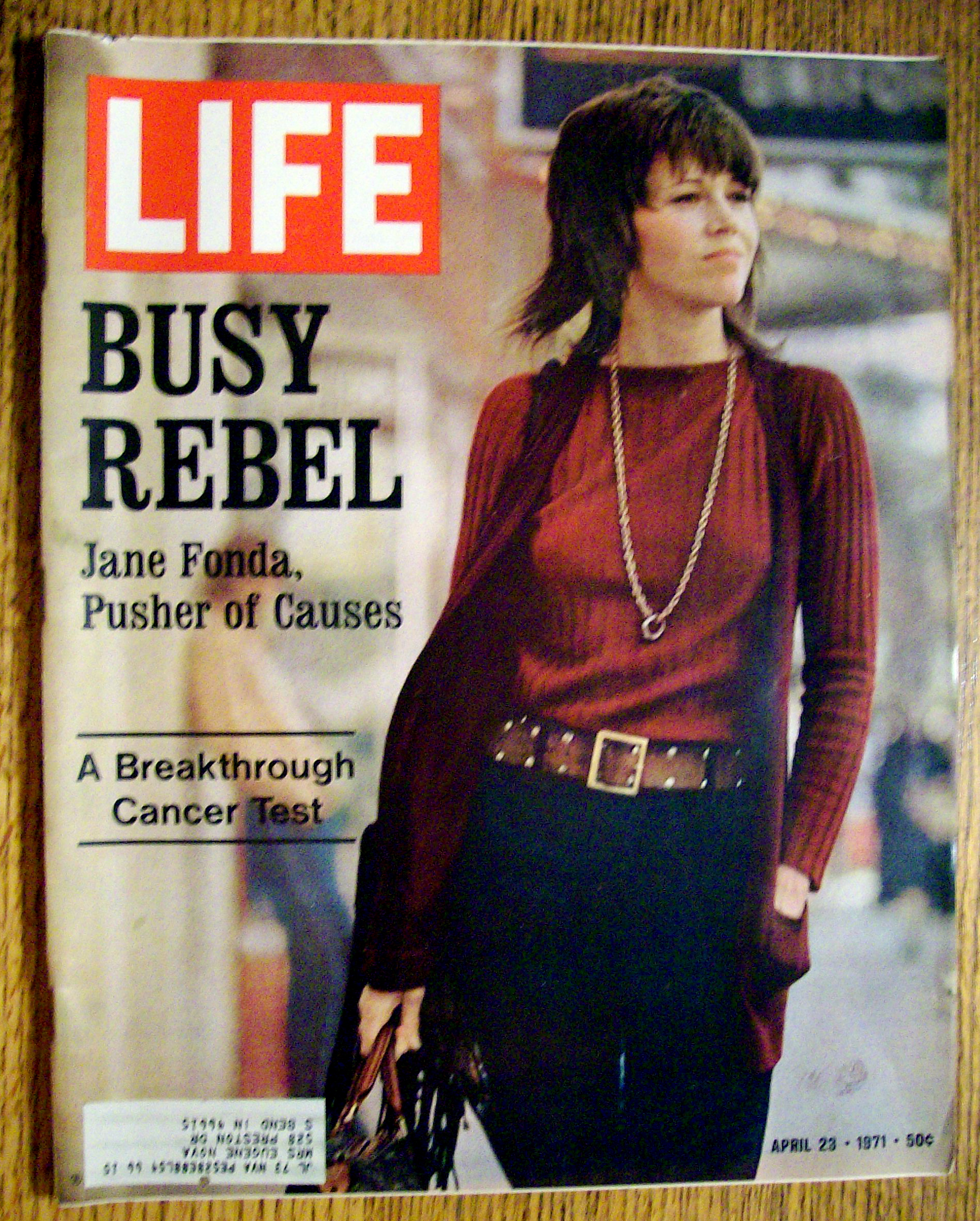 Life Magazine-April 23, 1971-Jane Fonda