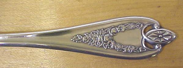 Rogers Spoon Server 9 inch Large Old Colony 1911