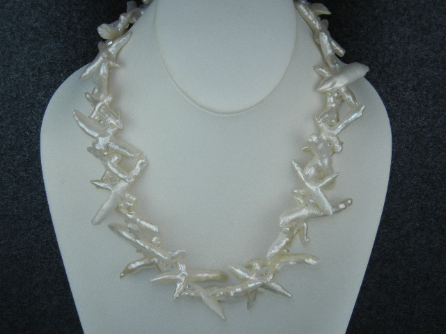 Baroque Reborn Keshi Pearls Crystals Necklace
